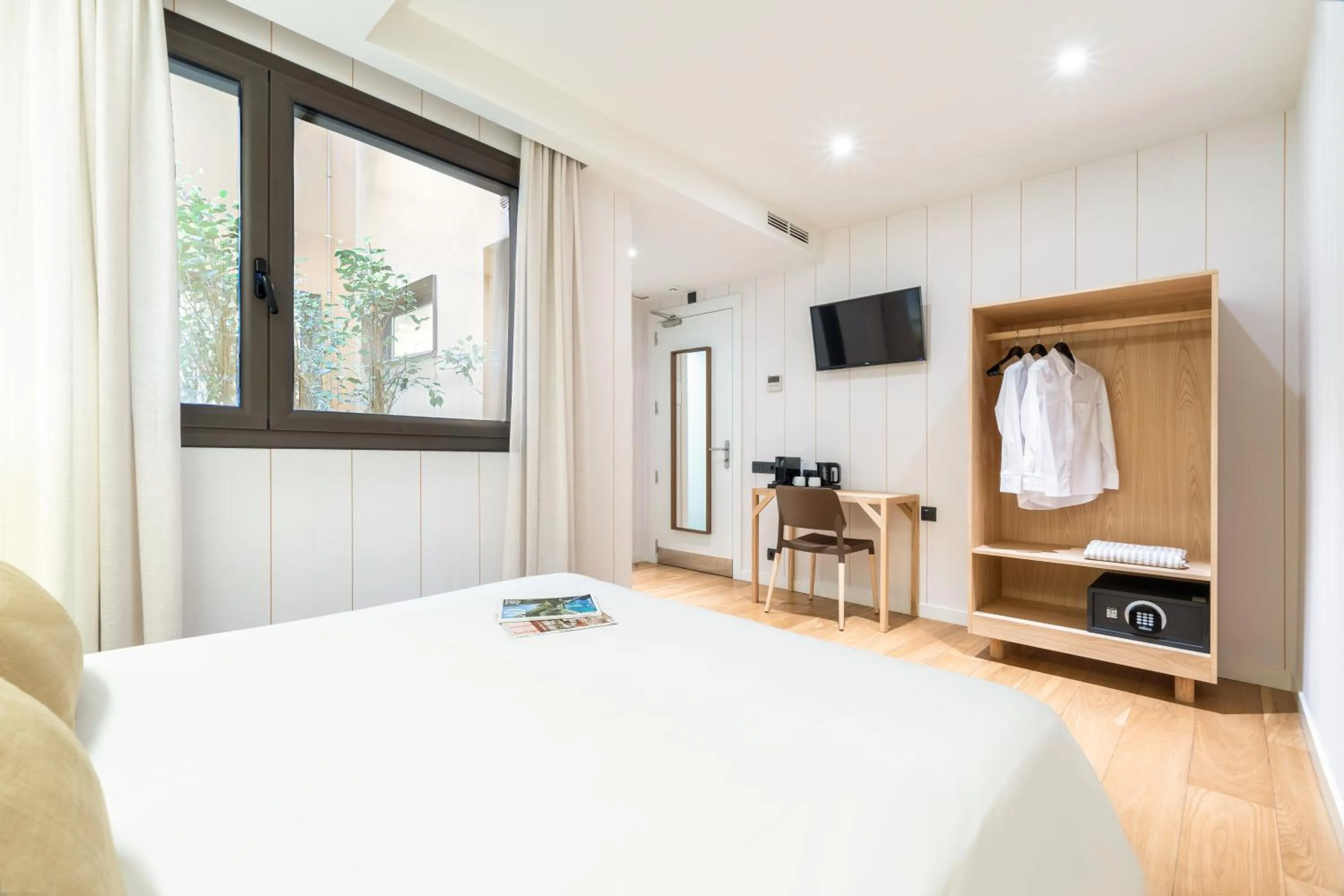 Bed in Casa Bella Gracia by Aspasios