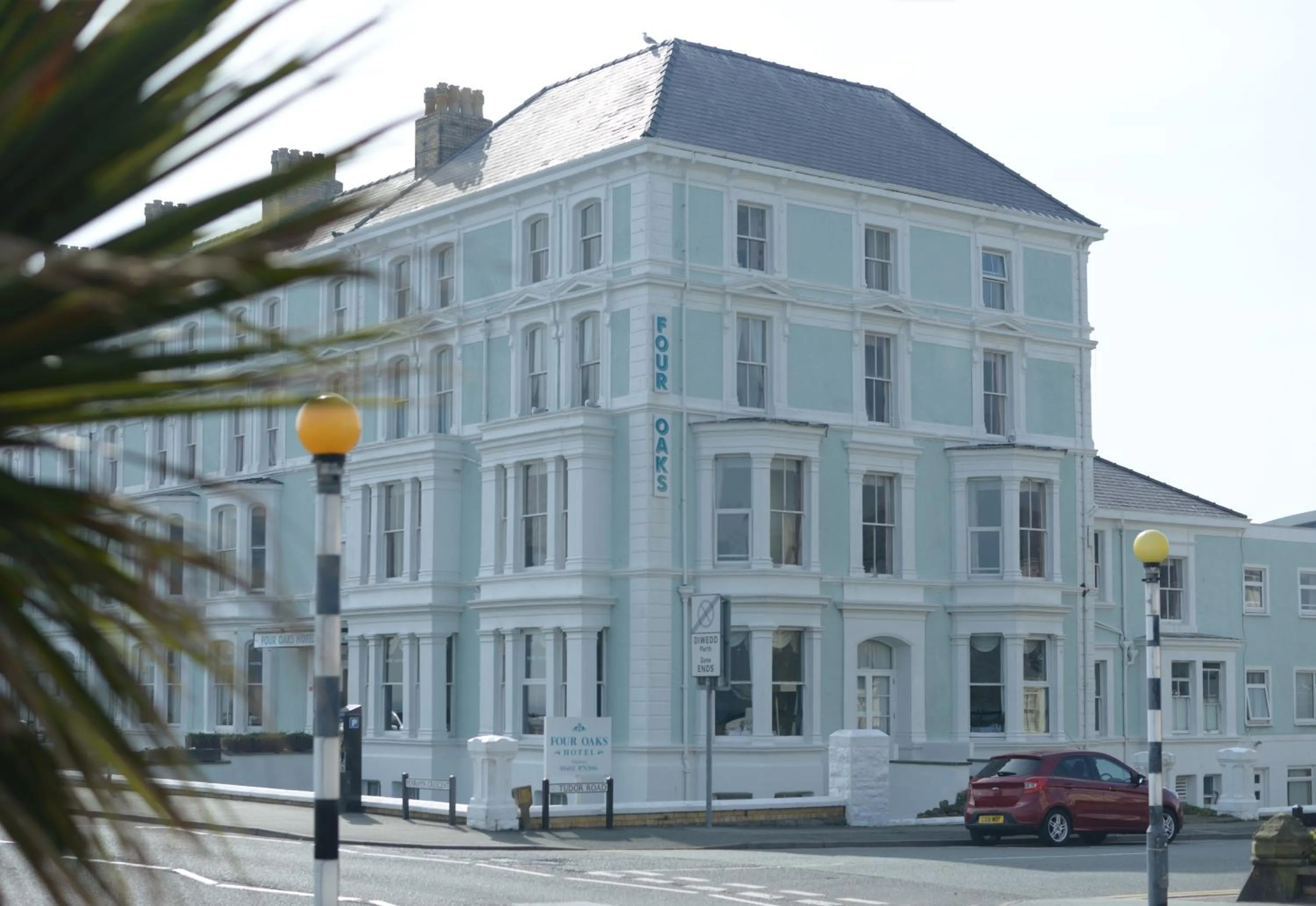 Property building in Four Oaks Hotel