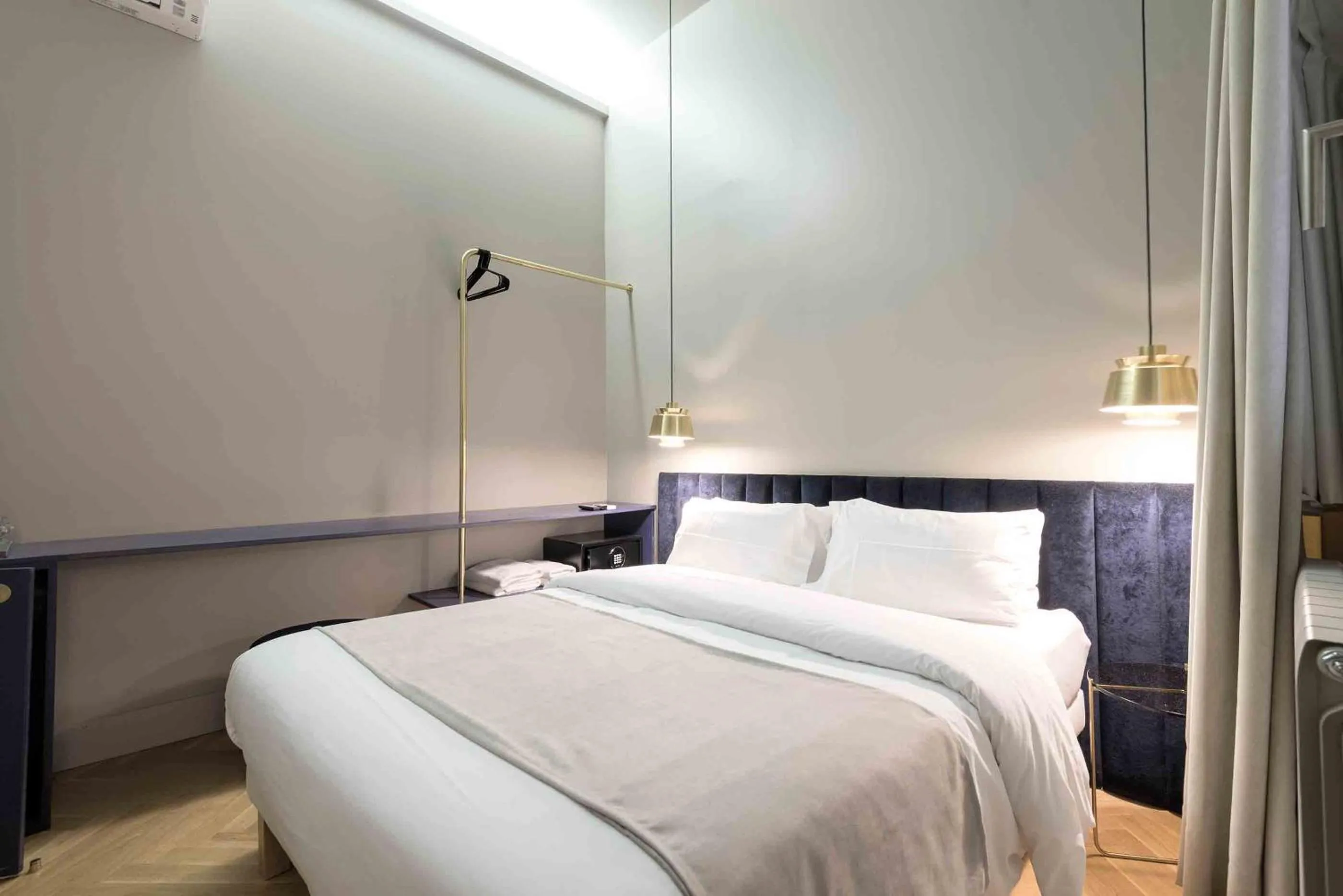Shower, Bed in BUHO Boutique Rooms