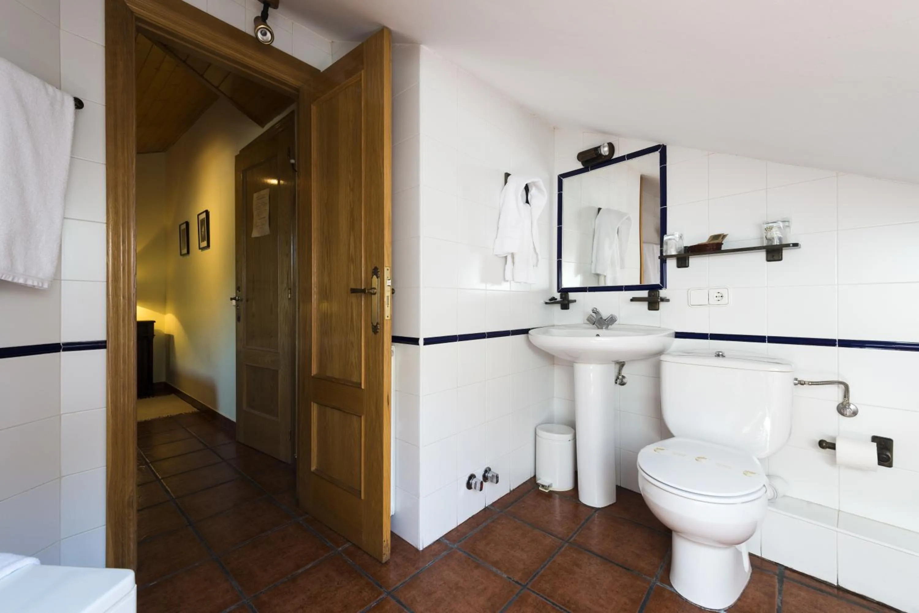 Bathroom in Hotel Rural Valle de Ancares