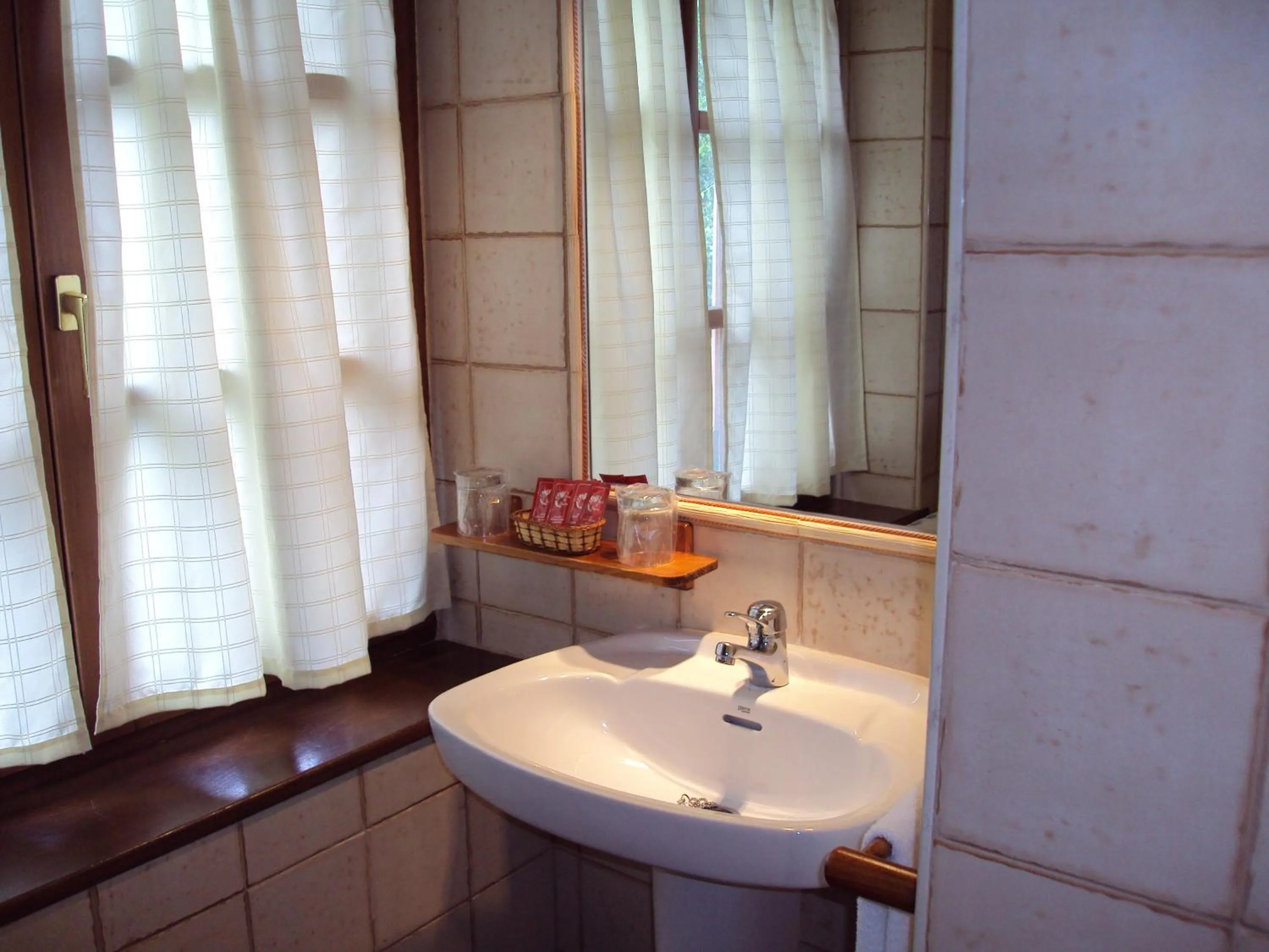 Bathroom in Hotel Rural Valle de Ancares