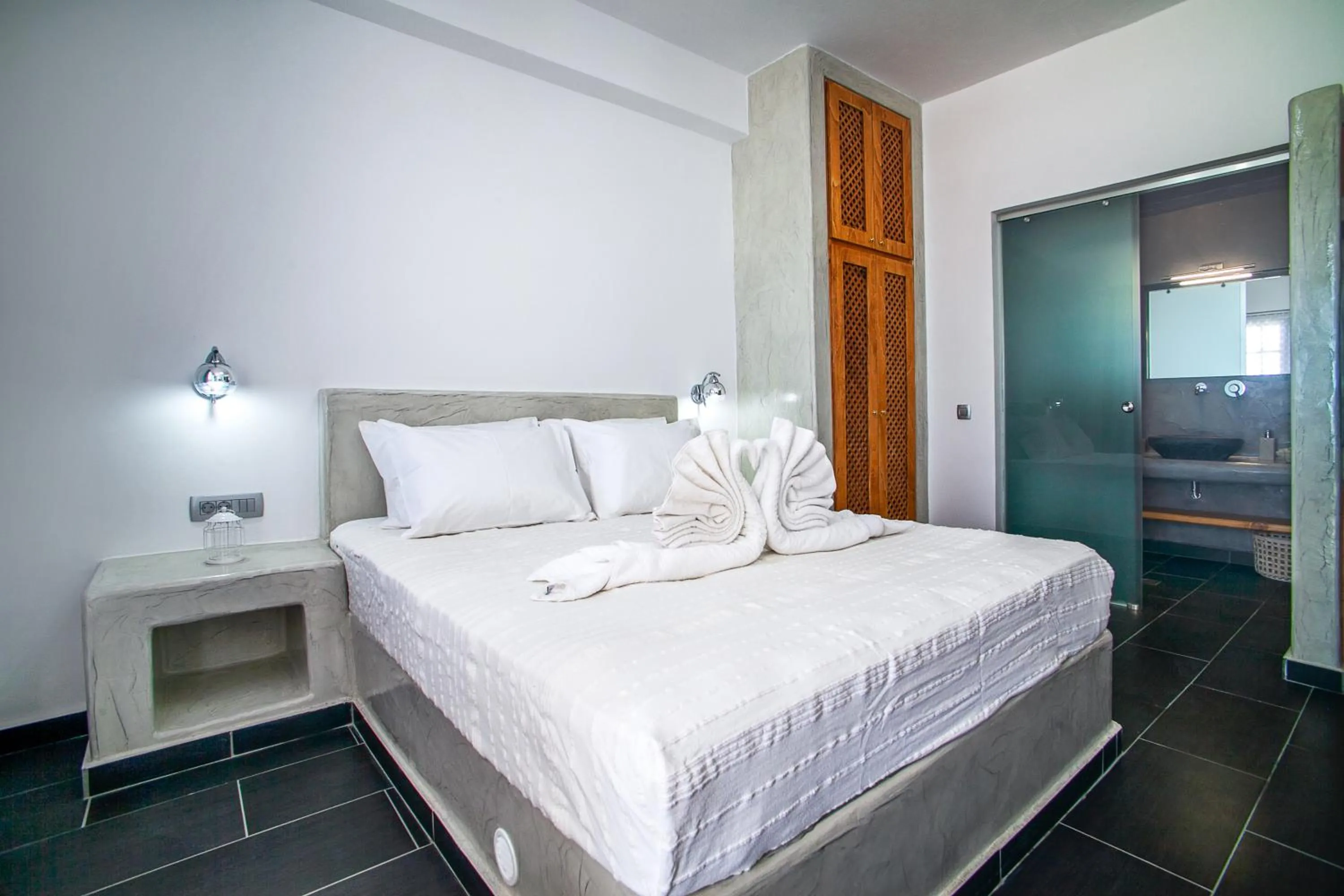 Bed in Beach Houses Santorini