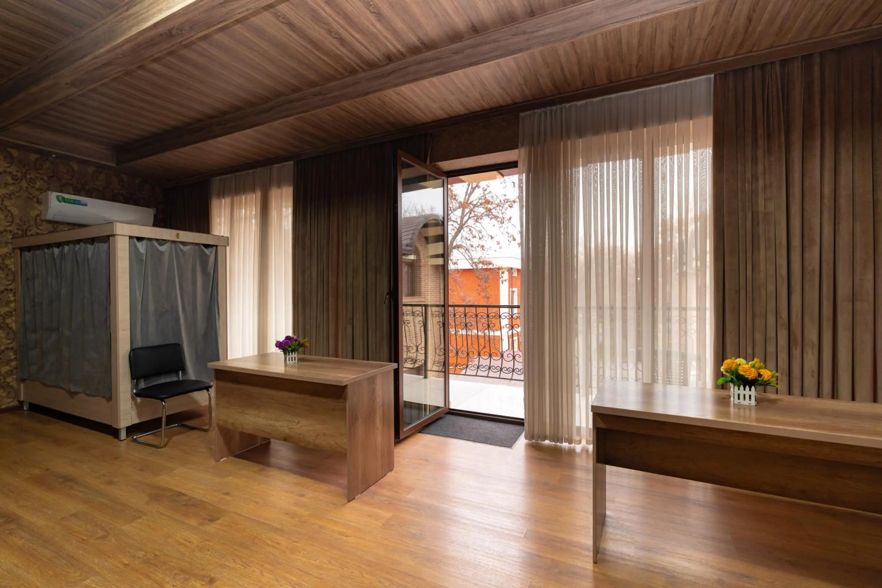 Photo of the whole room in Diamond Hotel Tashkent