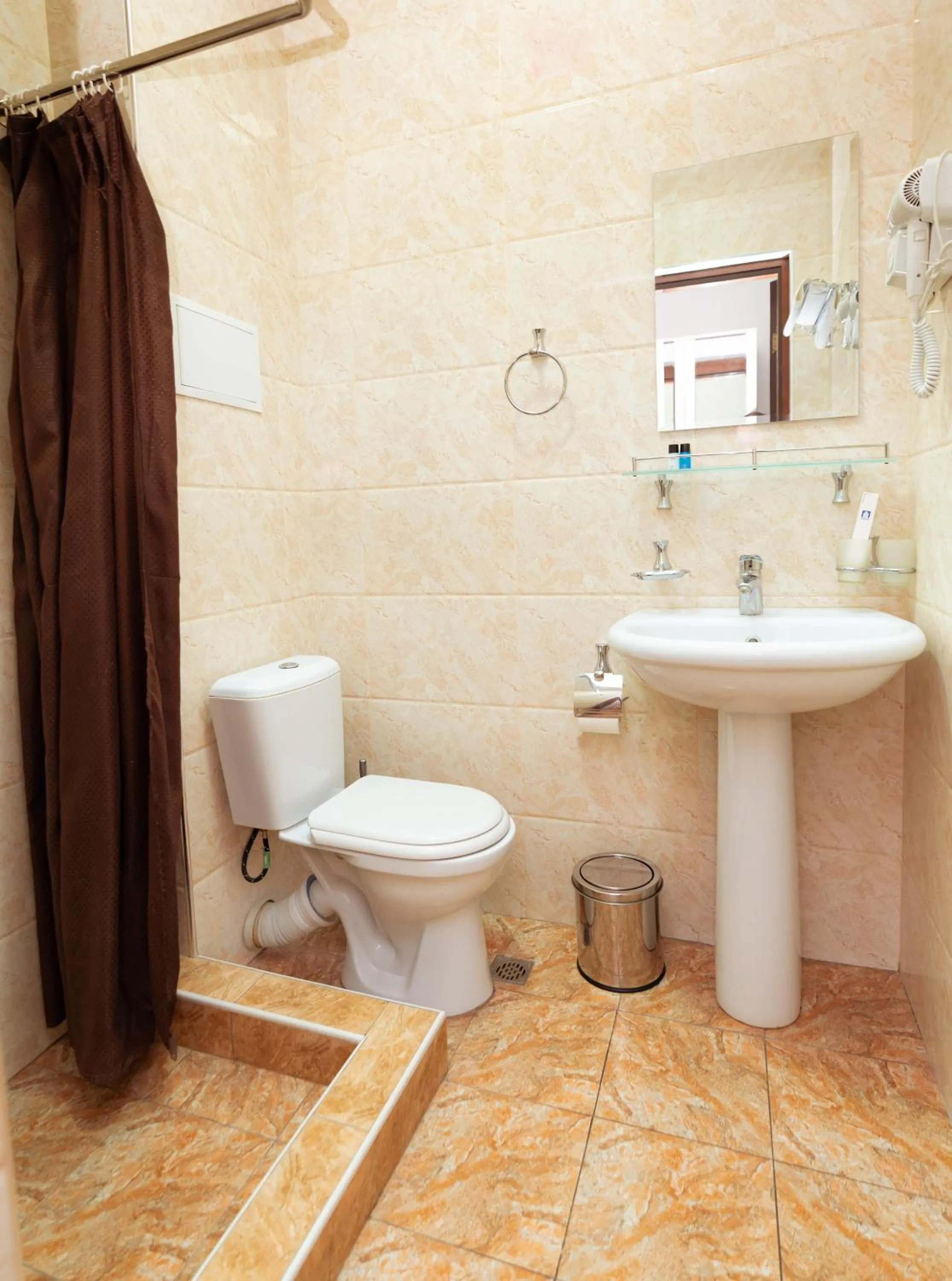 Shower in Diamond Hotel Tashkent