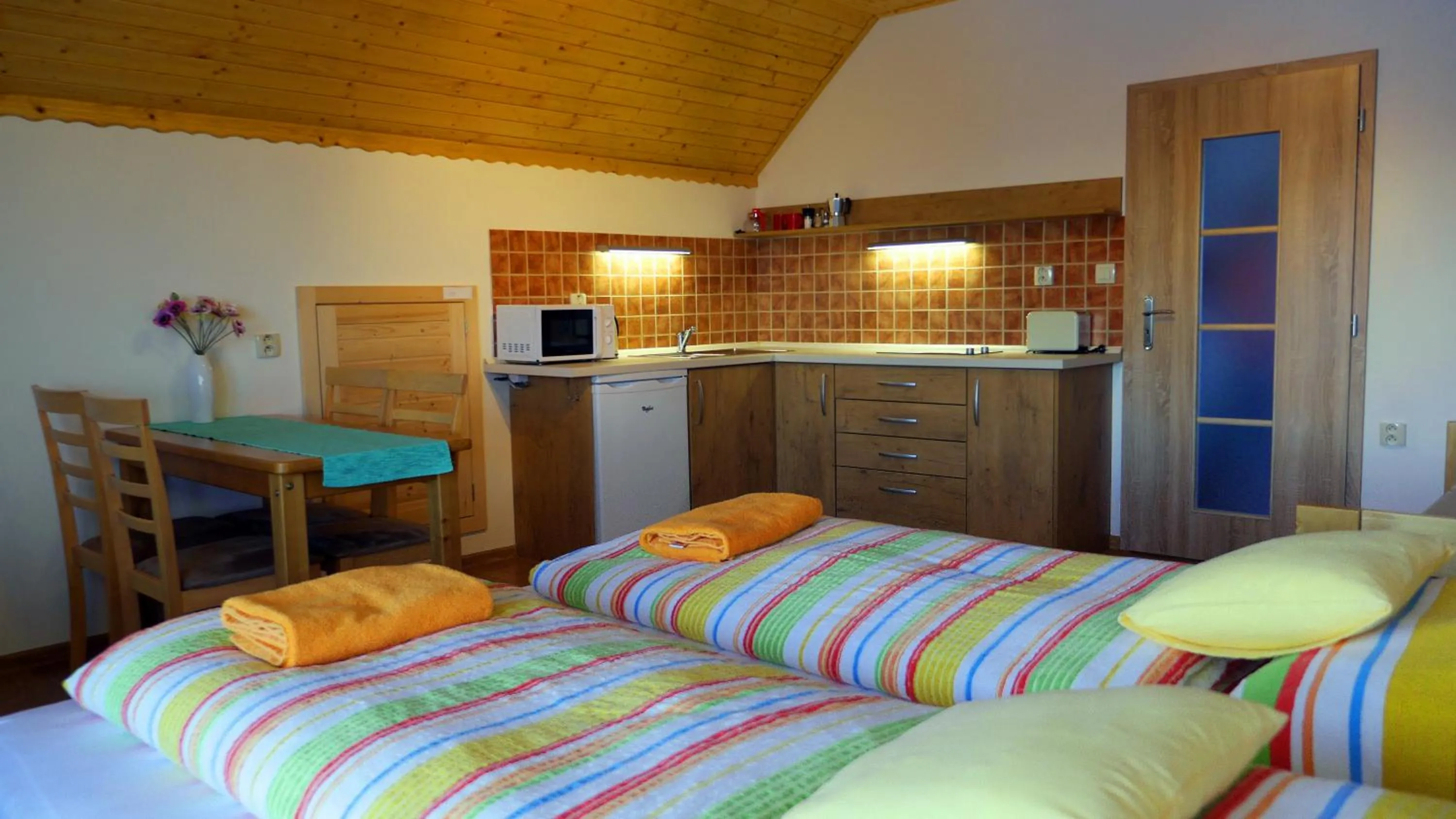 Kitchen or kitchenette, Bed in Apartmány Vista
