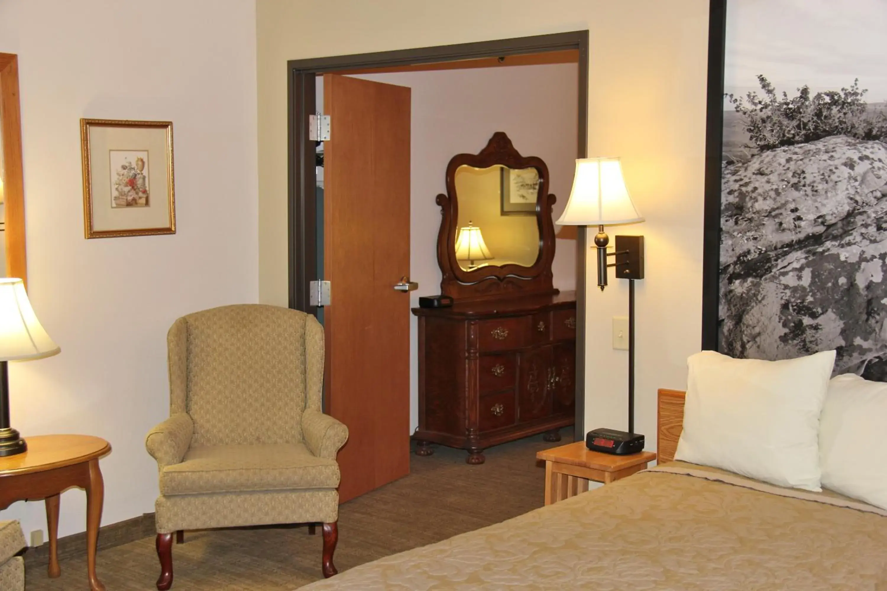 Queen Suite - single occupancy in Homestead Inn and Suites Queen Suite - single occupancy in Homestead Inn and Suites