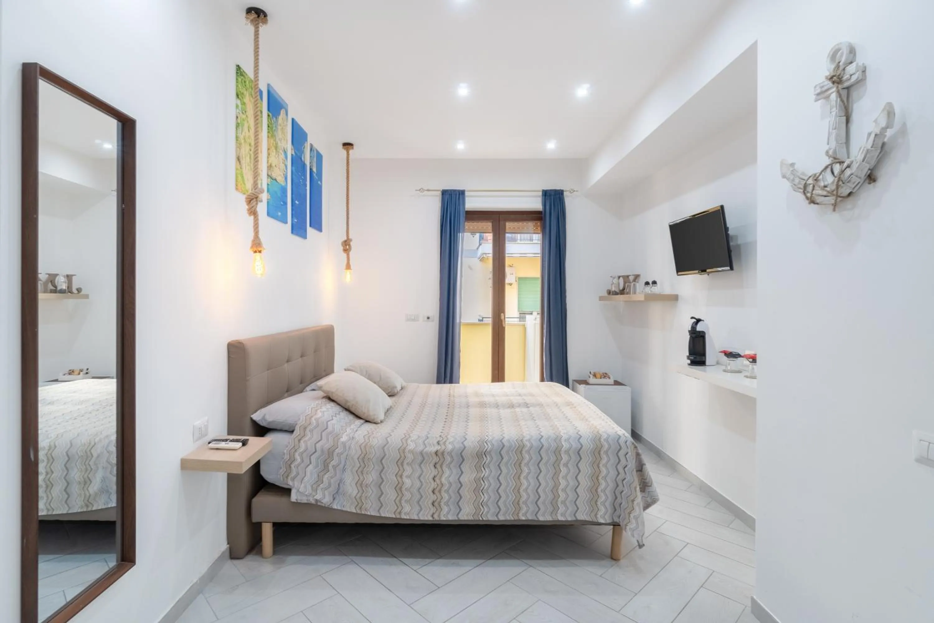 Bed in GaVi Sorrento