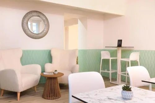 Lounge or bar in Hotel Florence Nice