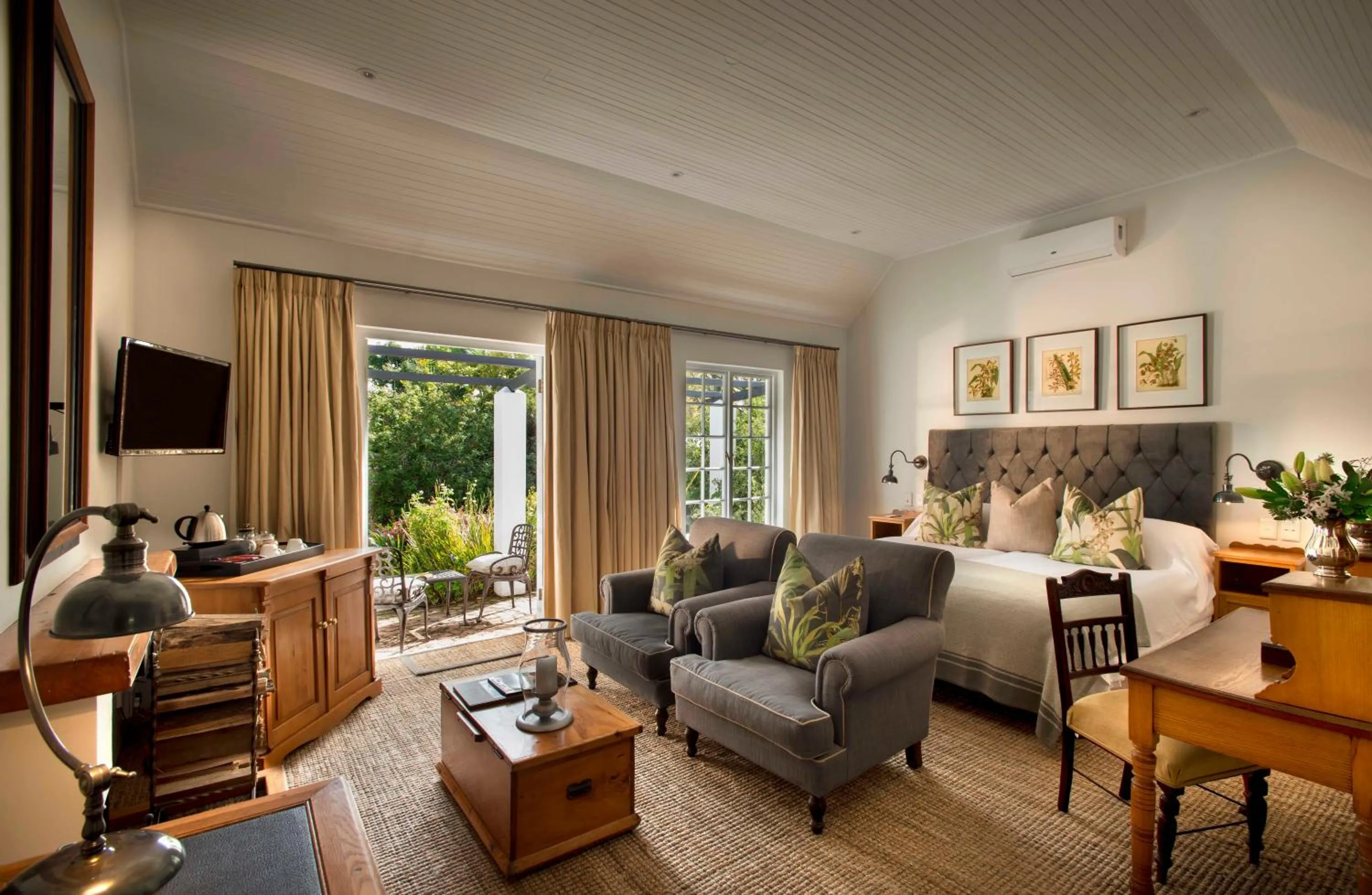 Patio in Hunter's Country House