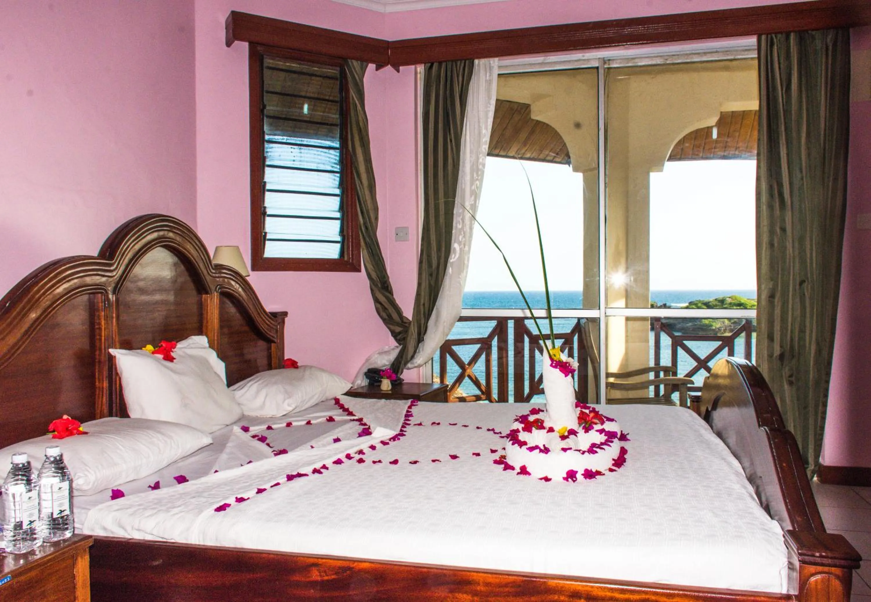 Photo of the whole room, Bed in Watamu Adventist Beach Resort