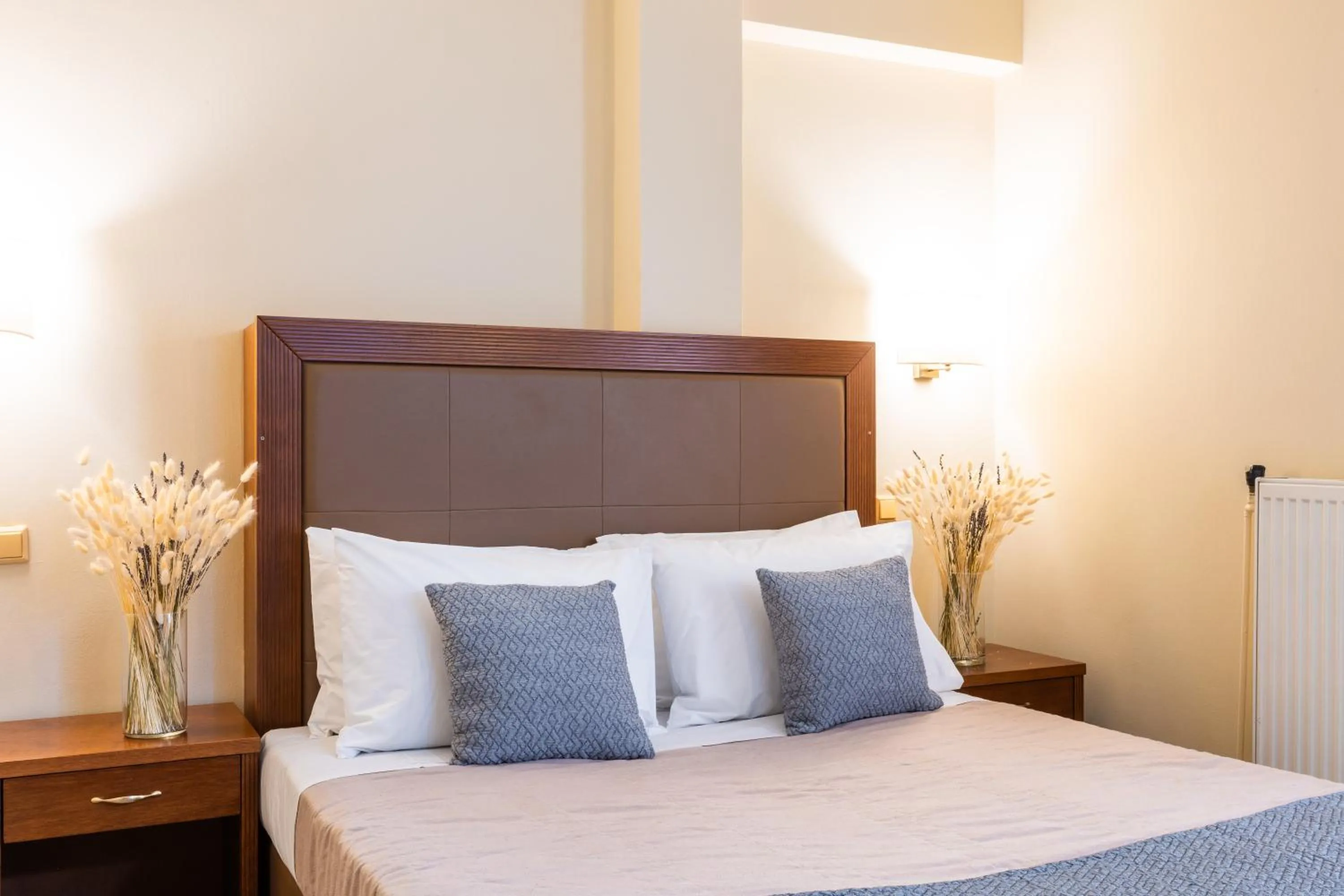 Property building, Bed in Hotel Marina