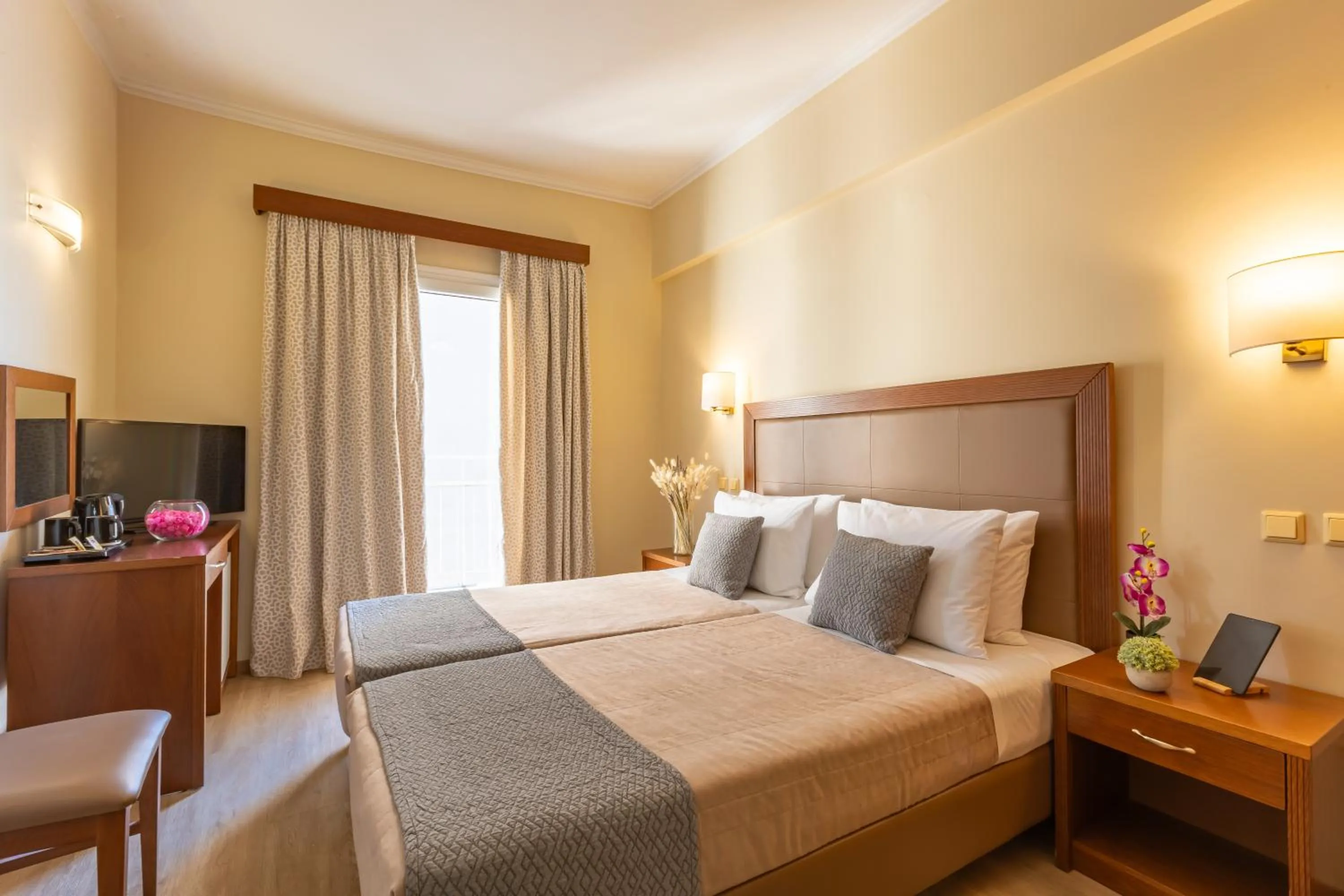 Property building, Bed in Hotel Marina