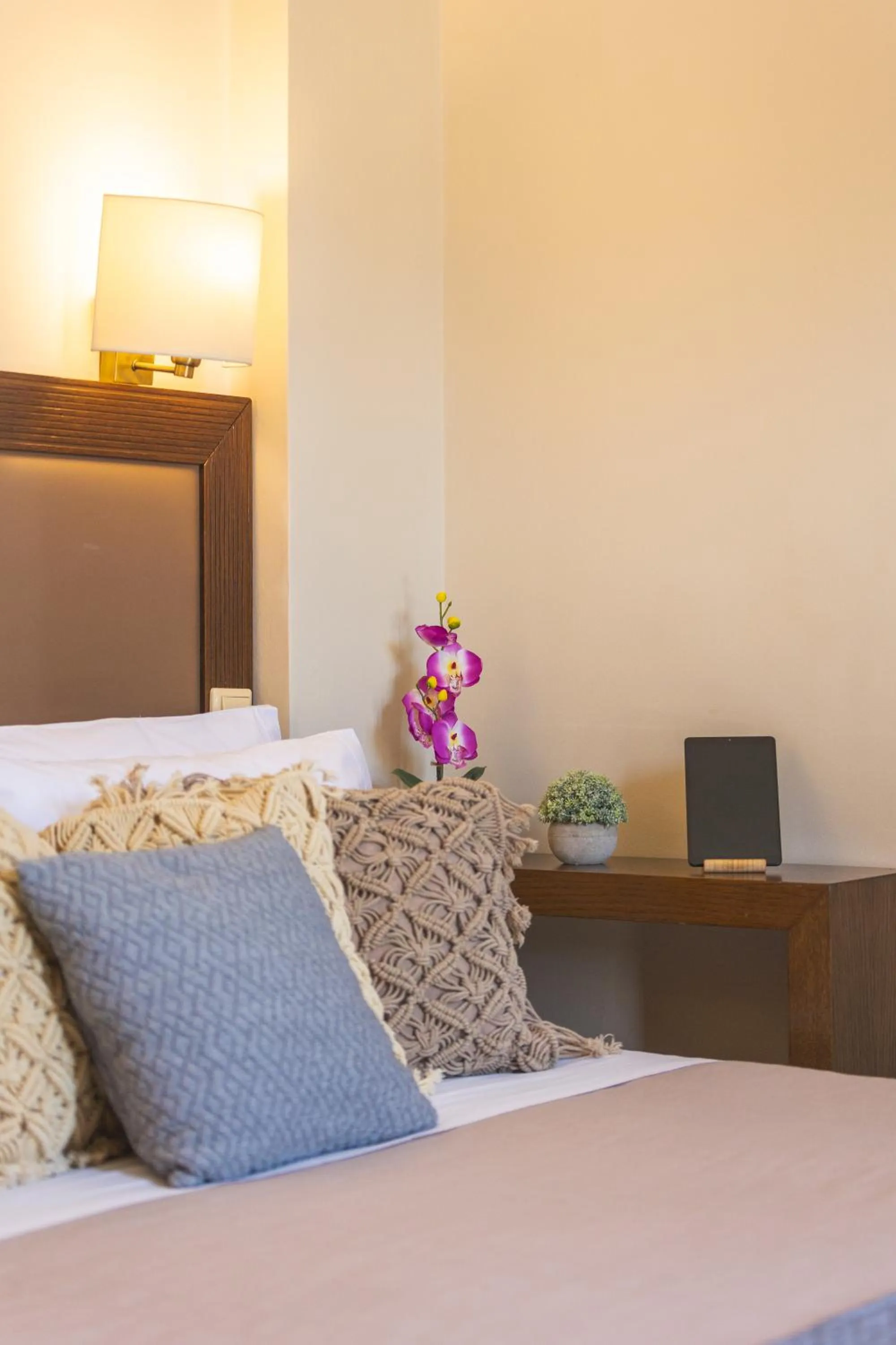 Property building, Bed in Hotel Marina