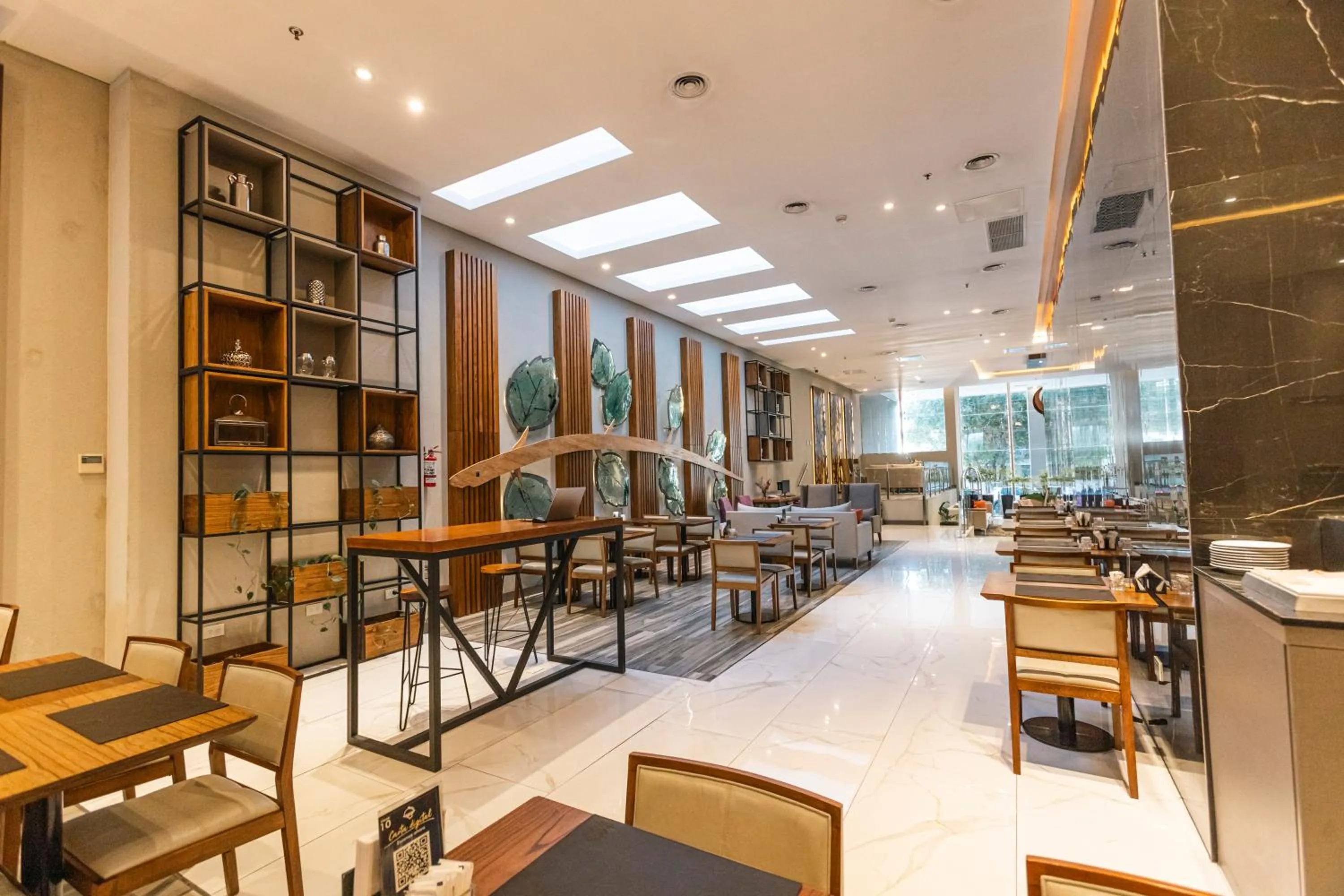 Restaurant/places to eat in Hotel Land Plaza La Plata