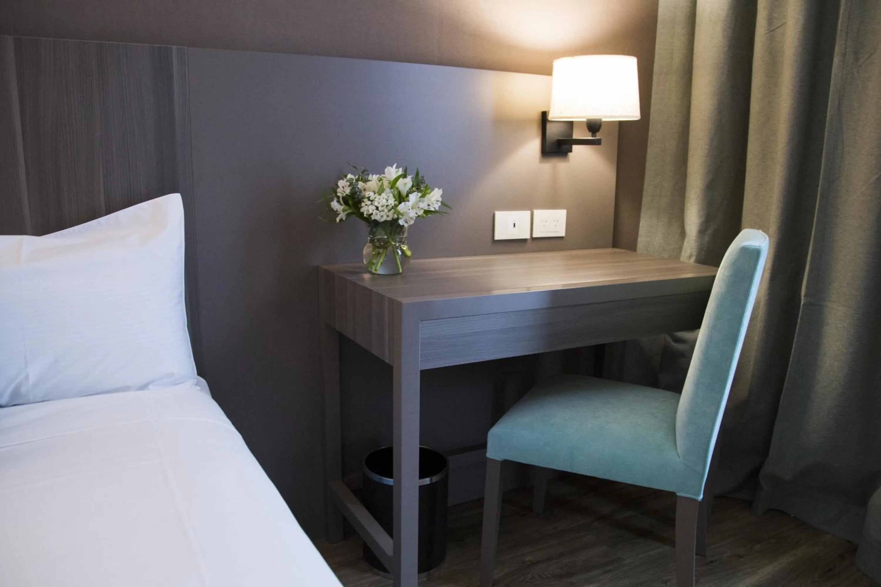 Photo of the whole room, Bed in Hotel Land Plaza La Plata