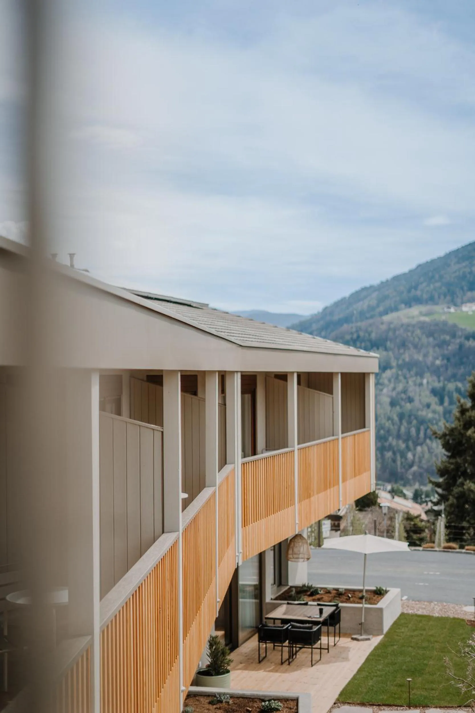 Facade/entrance in Wanda Apartments