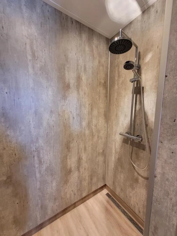 Shower in B&B Diepzicht