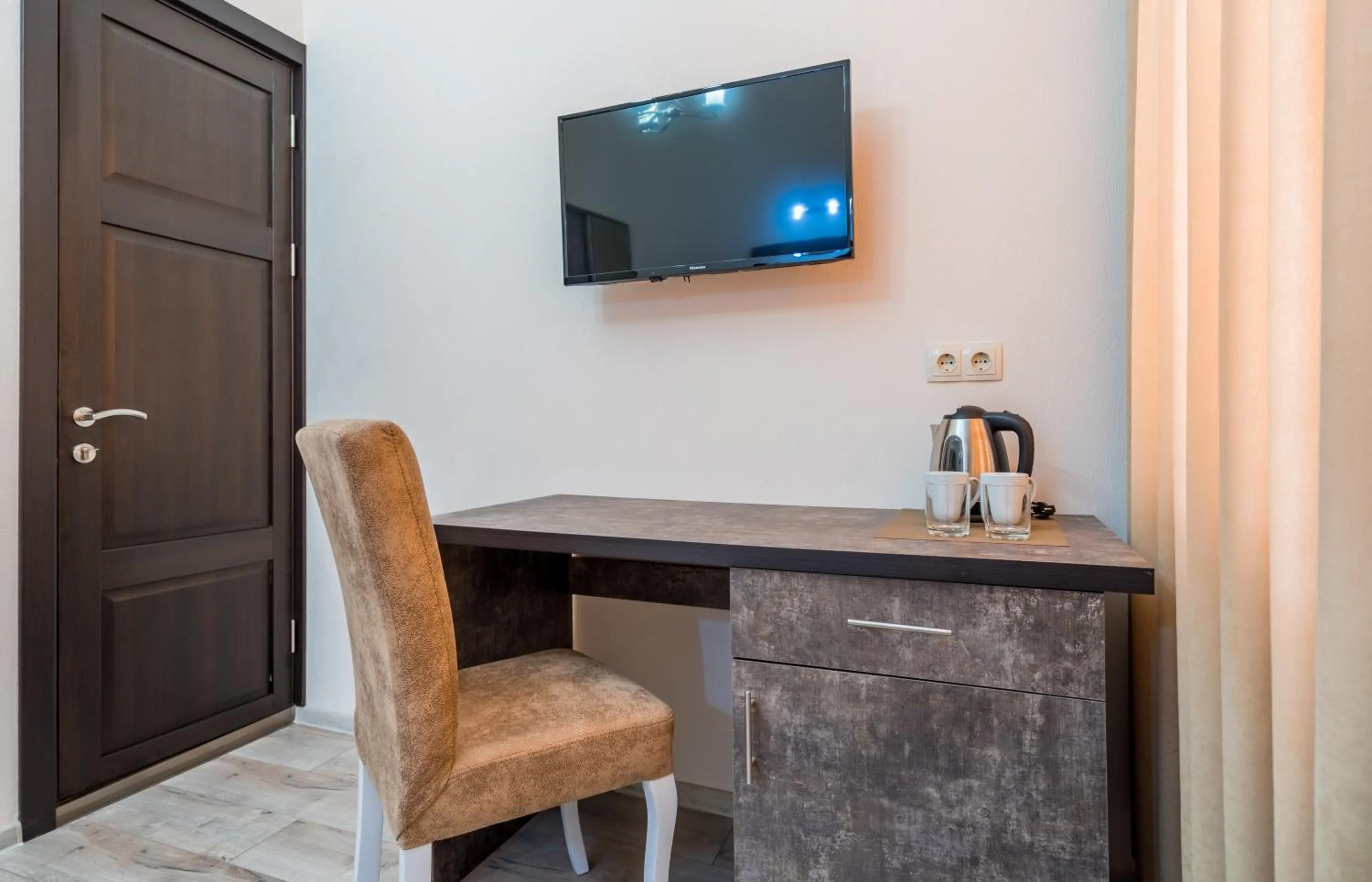 TV and multimedia in Golden Light Hotel