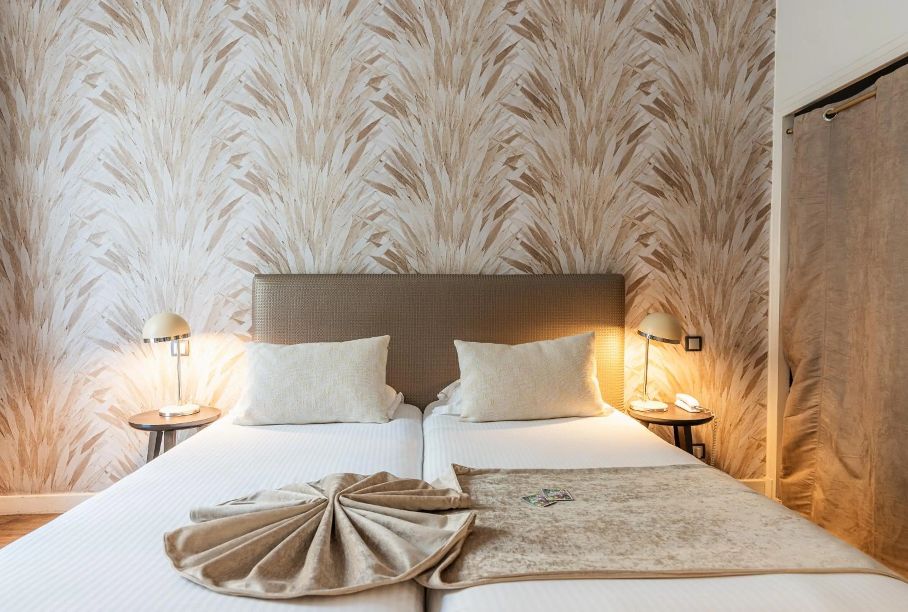 Bedroom, Bed in Hotel Villa Victoria