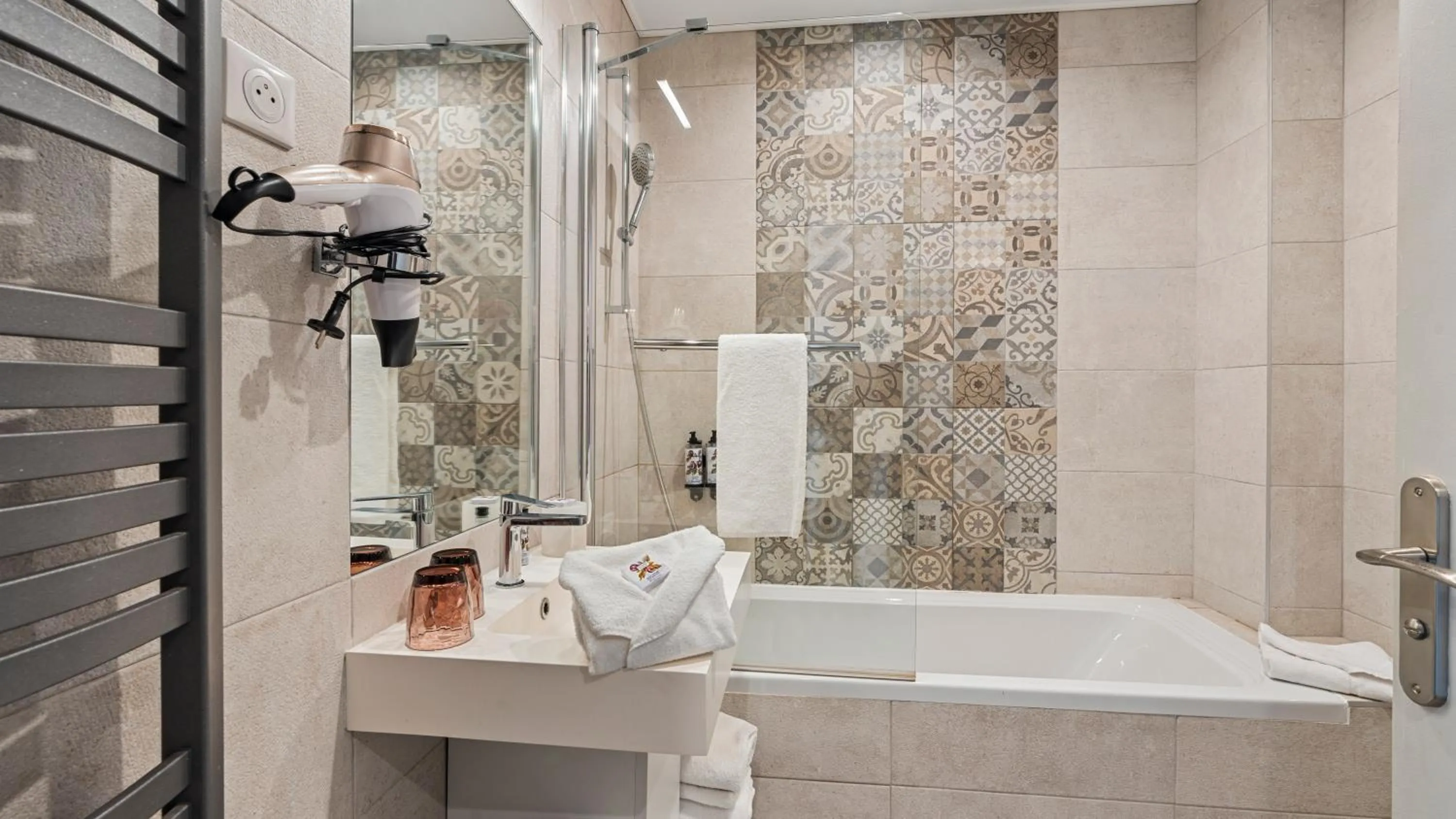 Bathroom in Hotel Villa Victoria
