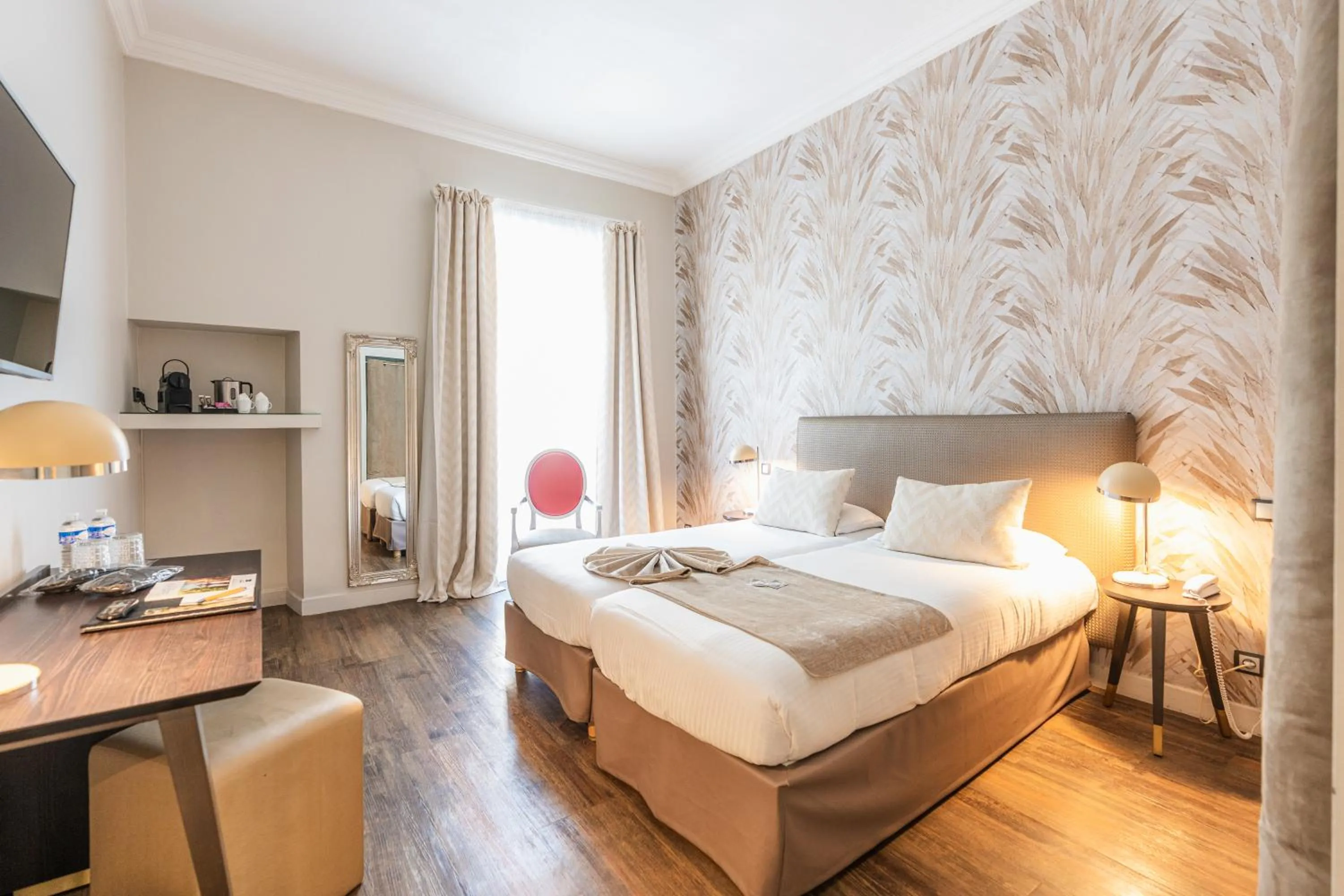 Bedroom, Bed in Hotel Villa Victoria