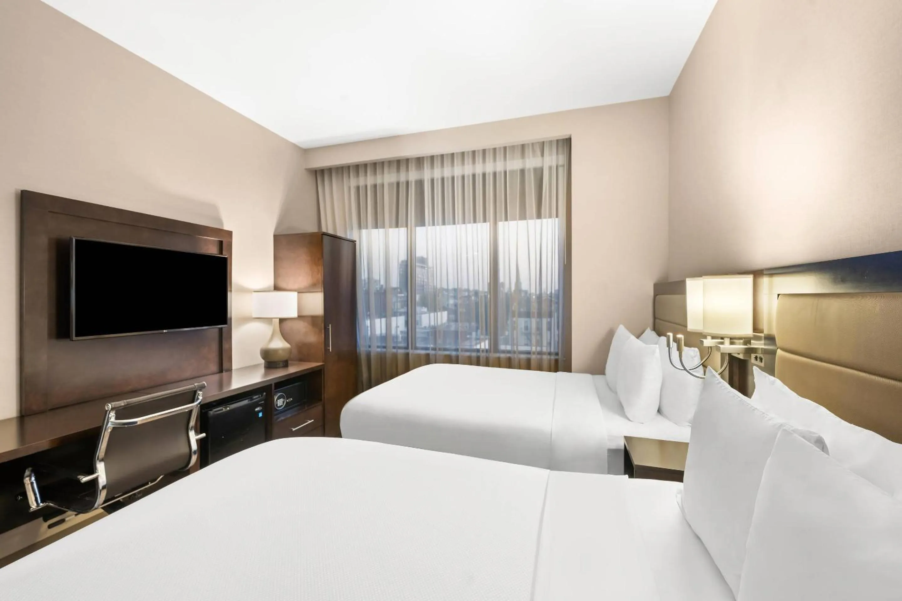 Bedroom, Bed in Comfort Inn Prospect Park-Brooklyn