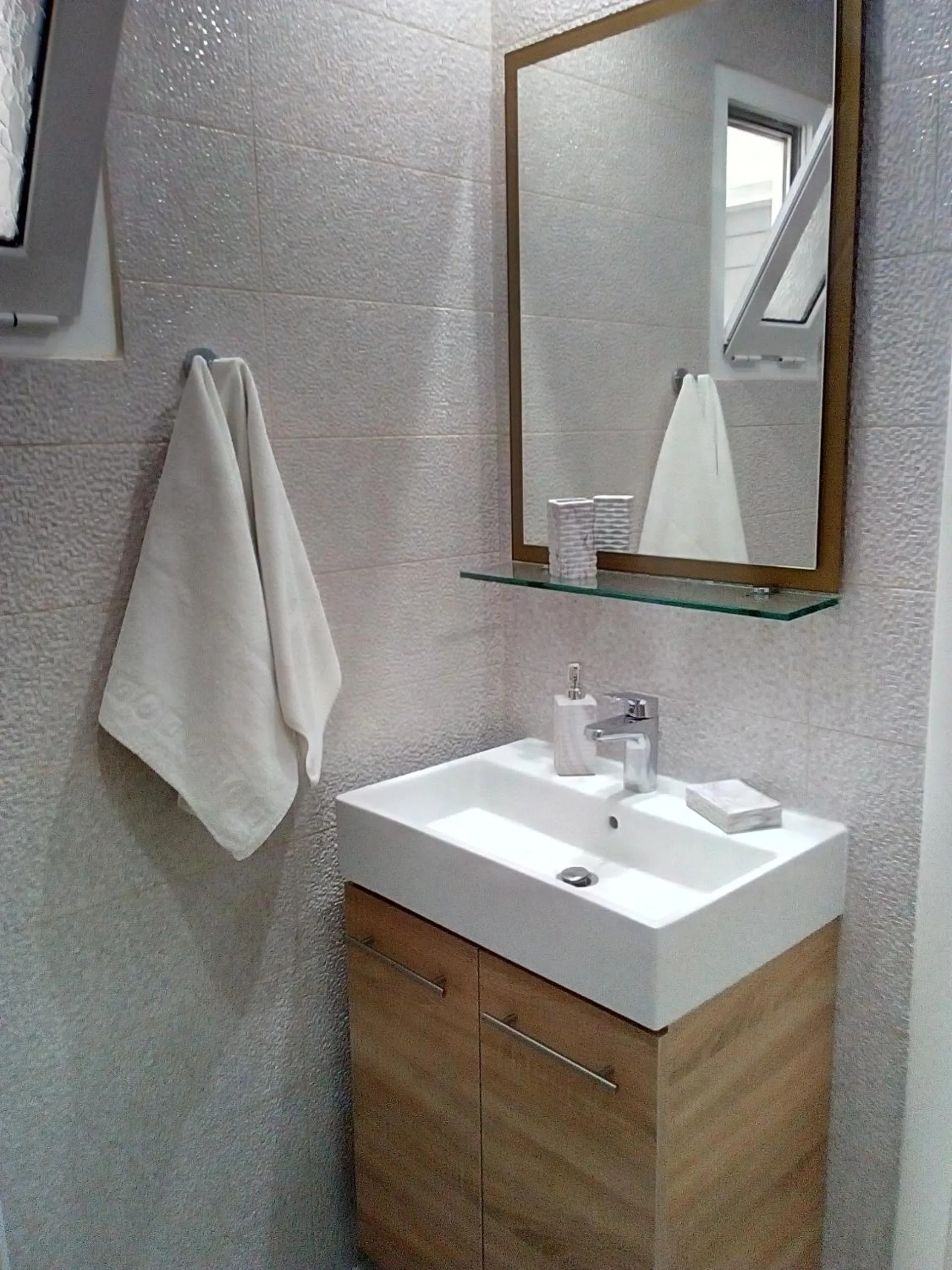Bathroom in Anna Studio and Apartments