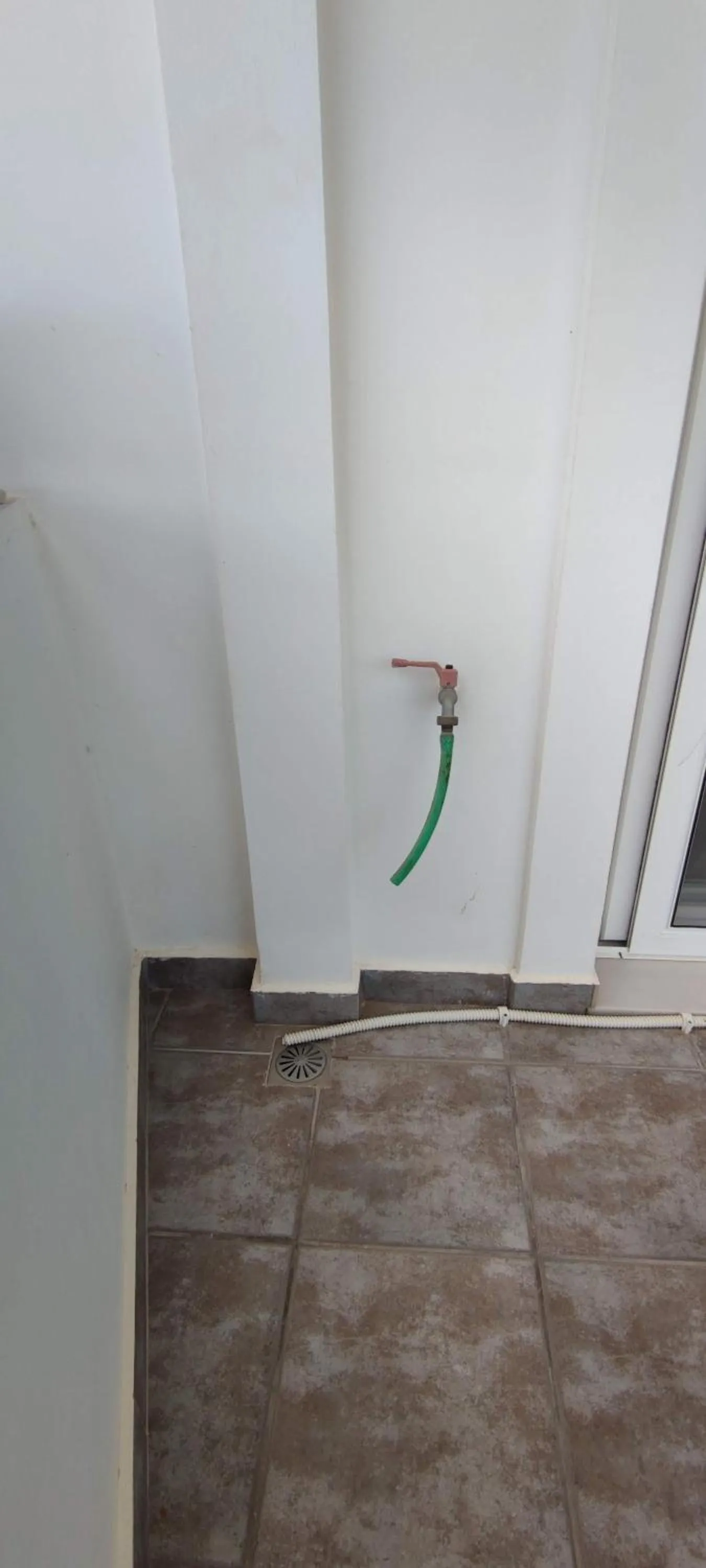 Area and facilities in Anna Studio and Apartments