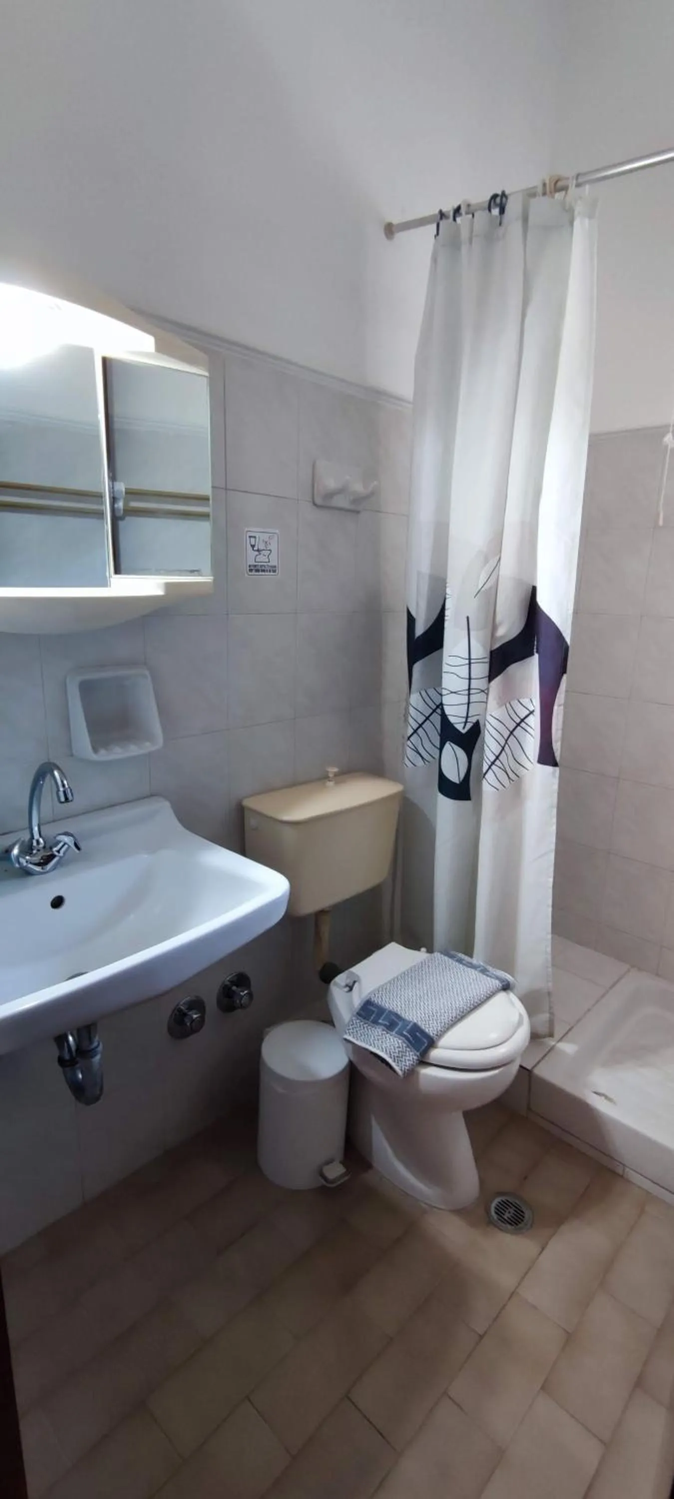 Shower in Anna Studio and Apartments
