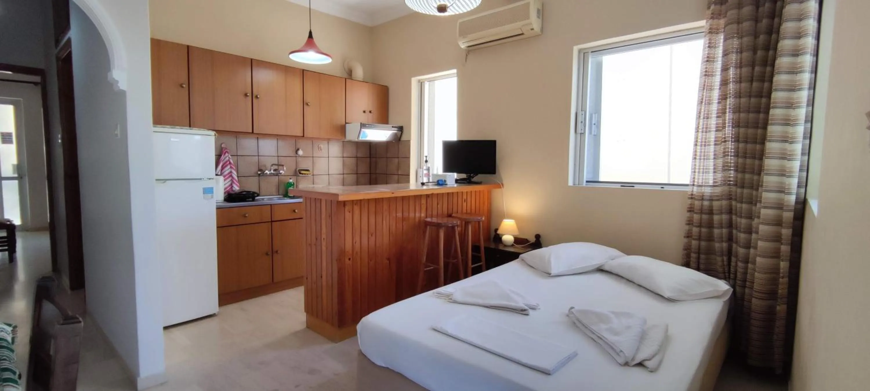 Kitchen or kitchenette, Bed in Anna Studio and Apartments