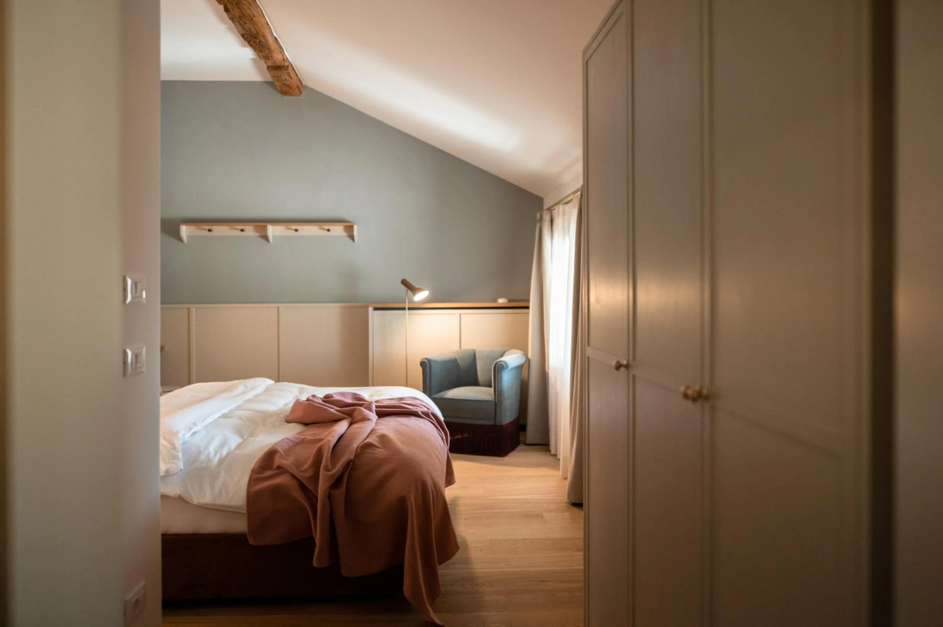 Photo of the whole room, Bed in Leuchtenburg am See