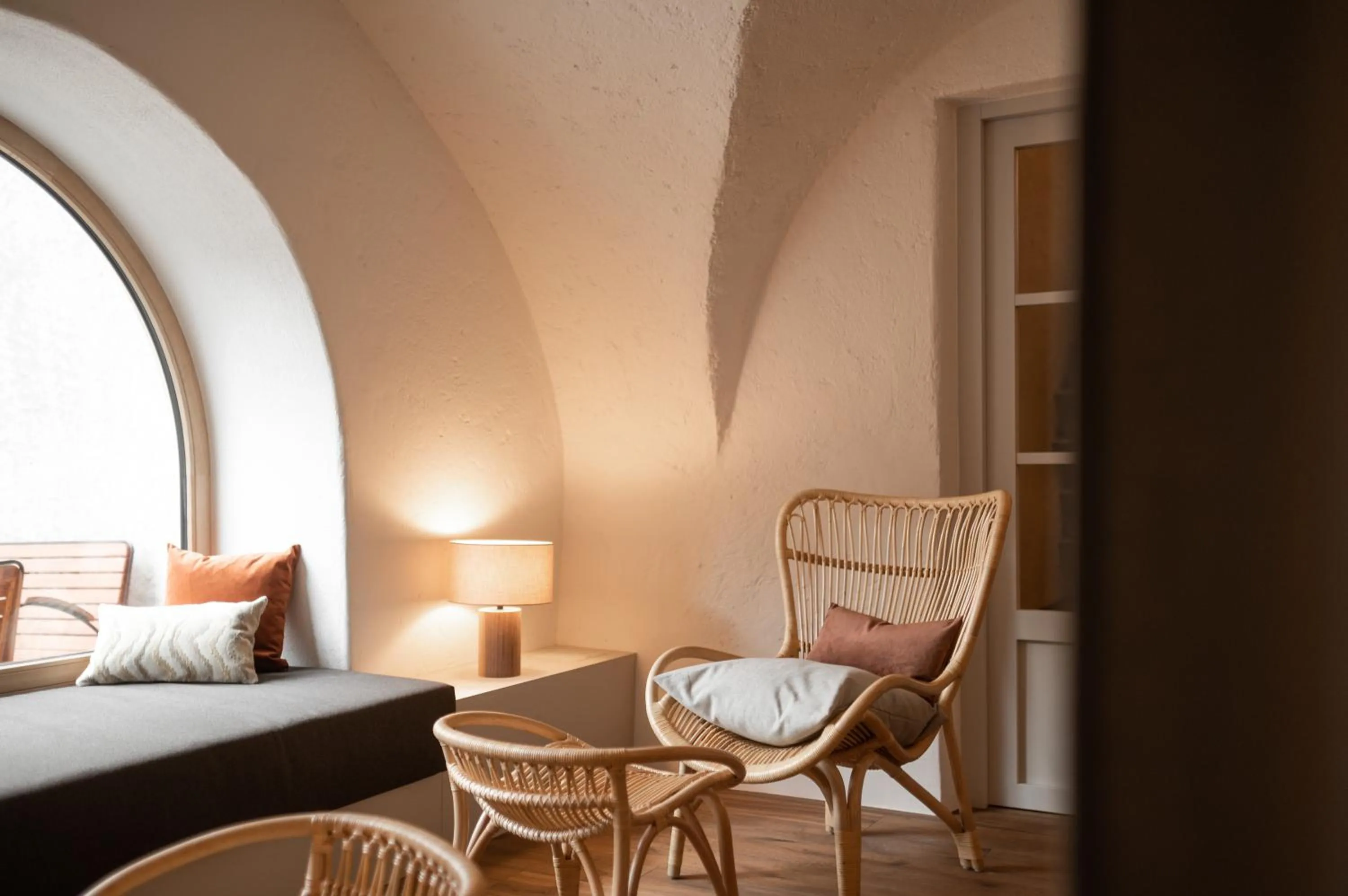 Living room, Bed in Leuchtenburg am See