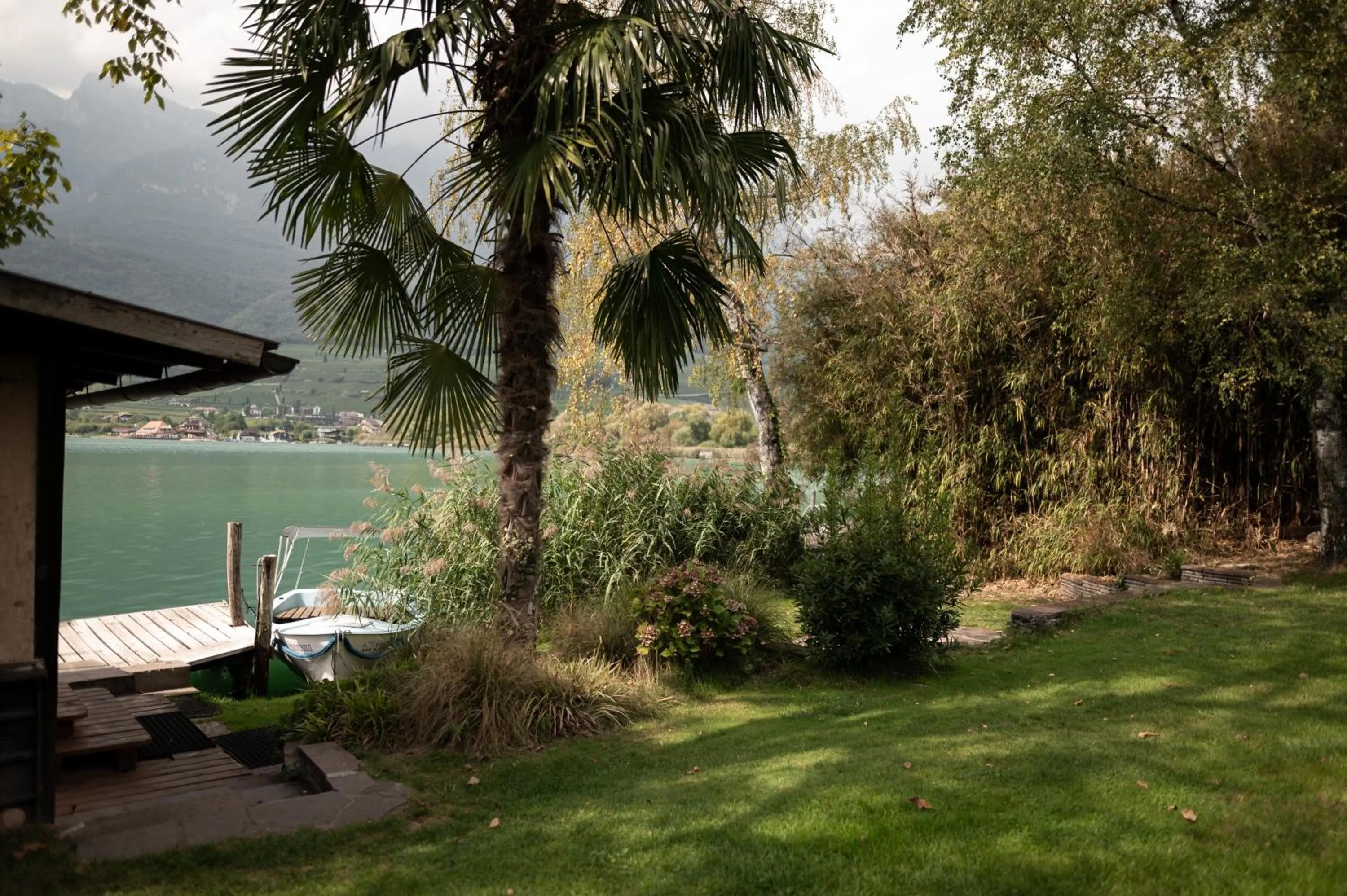 Lake view in Leuchtenburg am See