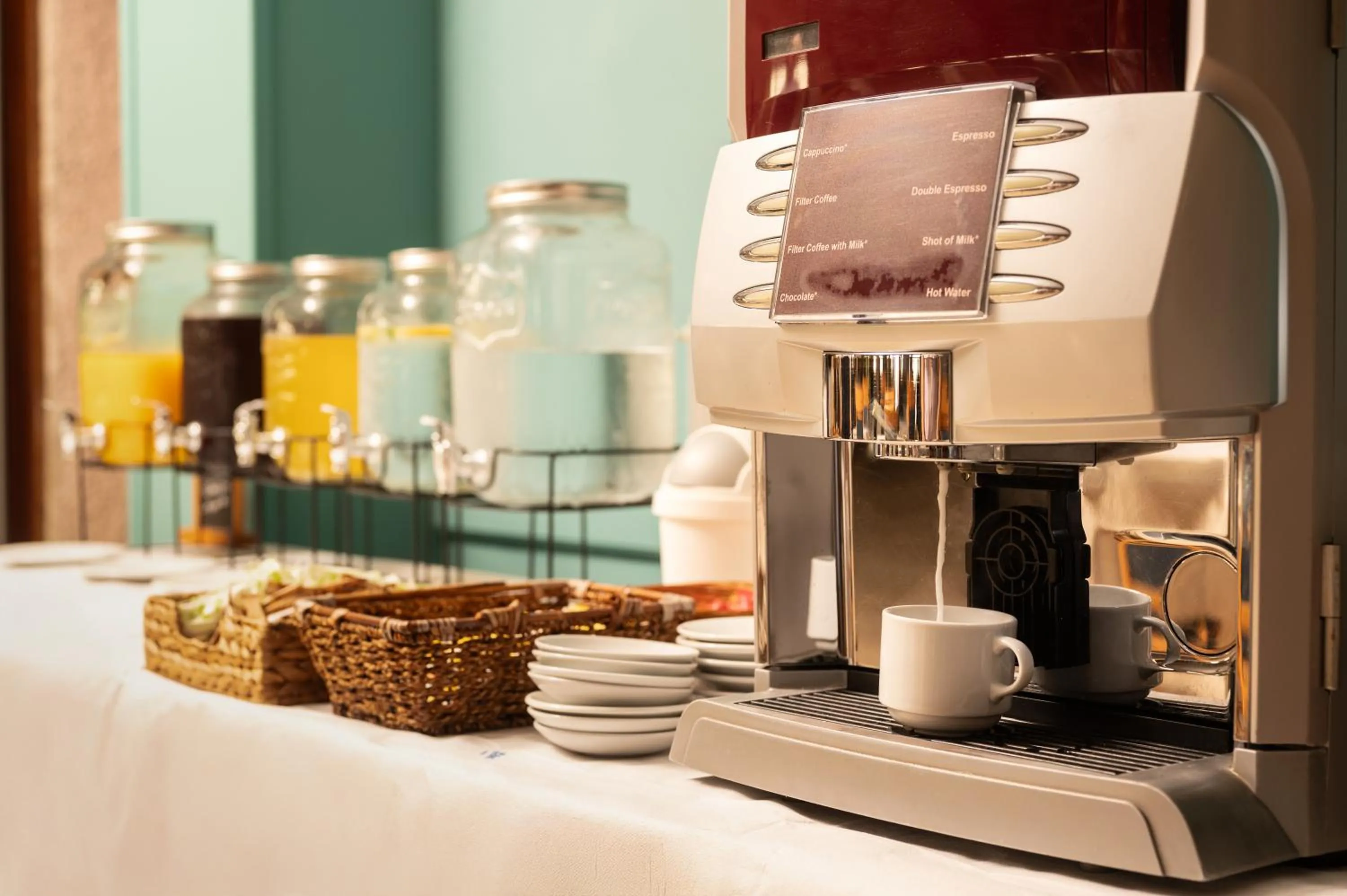 Breakfast in Mimoza Beach