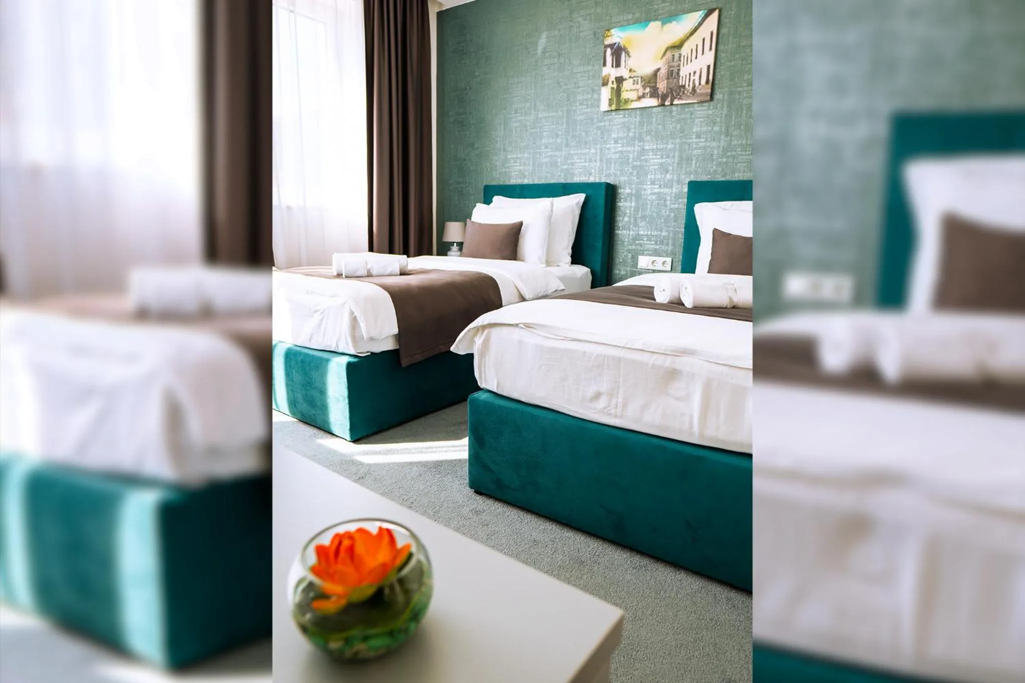 Budget Twin Room in Hotel Vezir Palace
