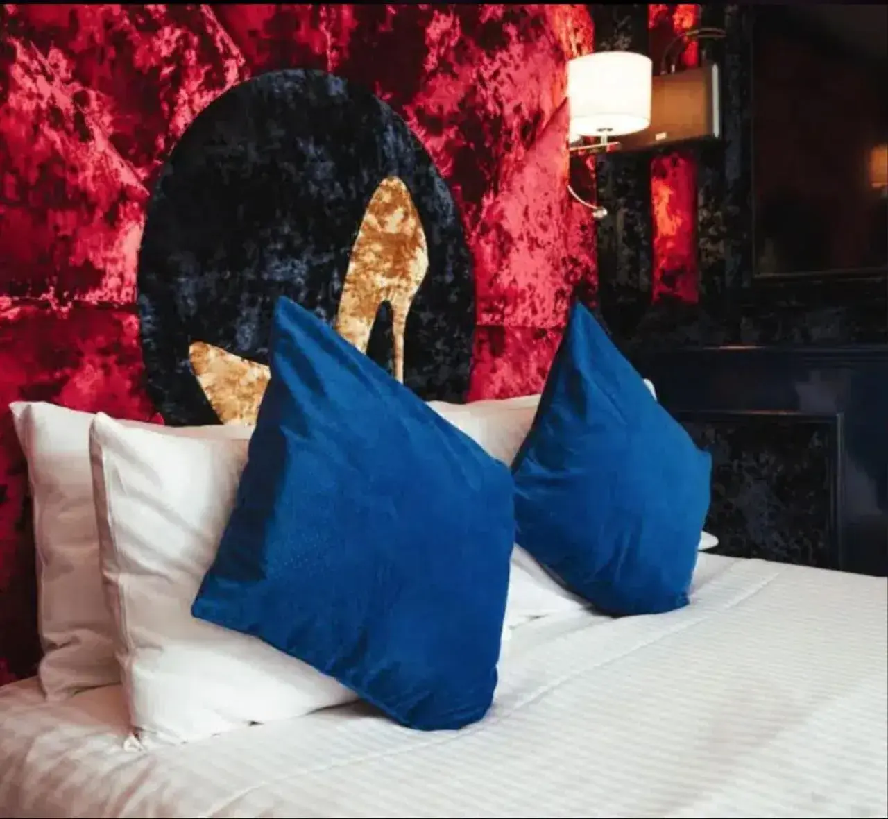 King Room with Spa Bath in Who'd A Thought It King Room with Spa Bath in Who'd A Thought It