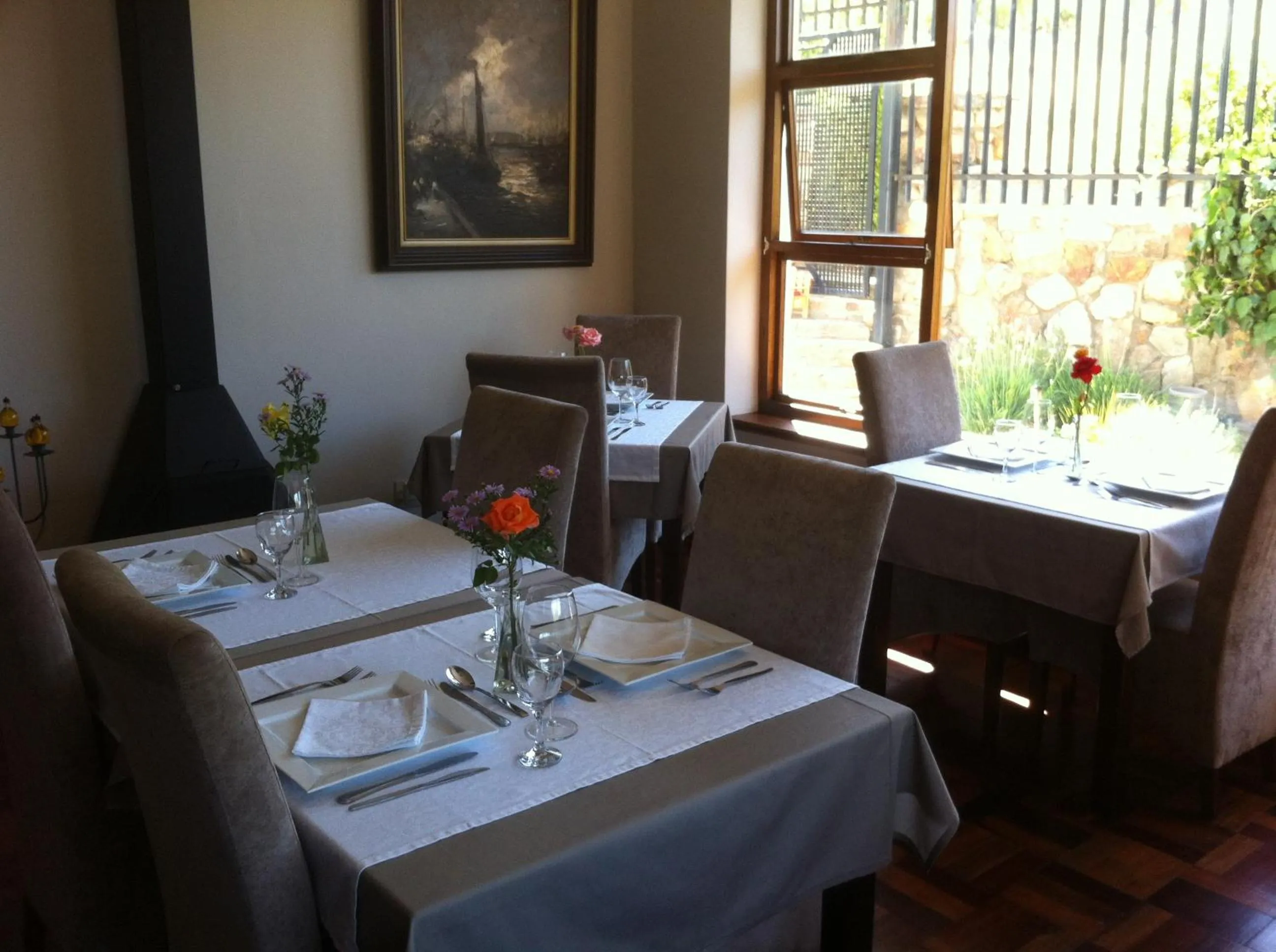 Restaurant/places to eat in Mountain View Eco Lodge Montagu