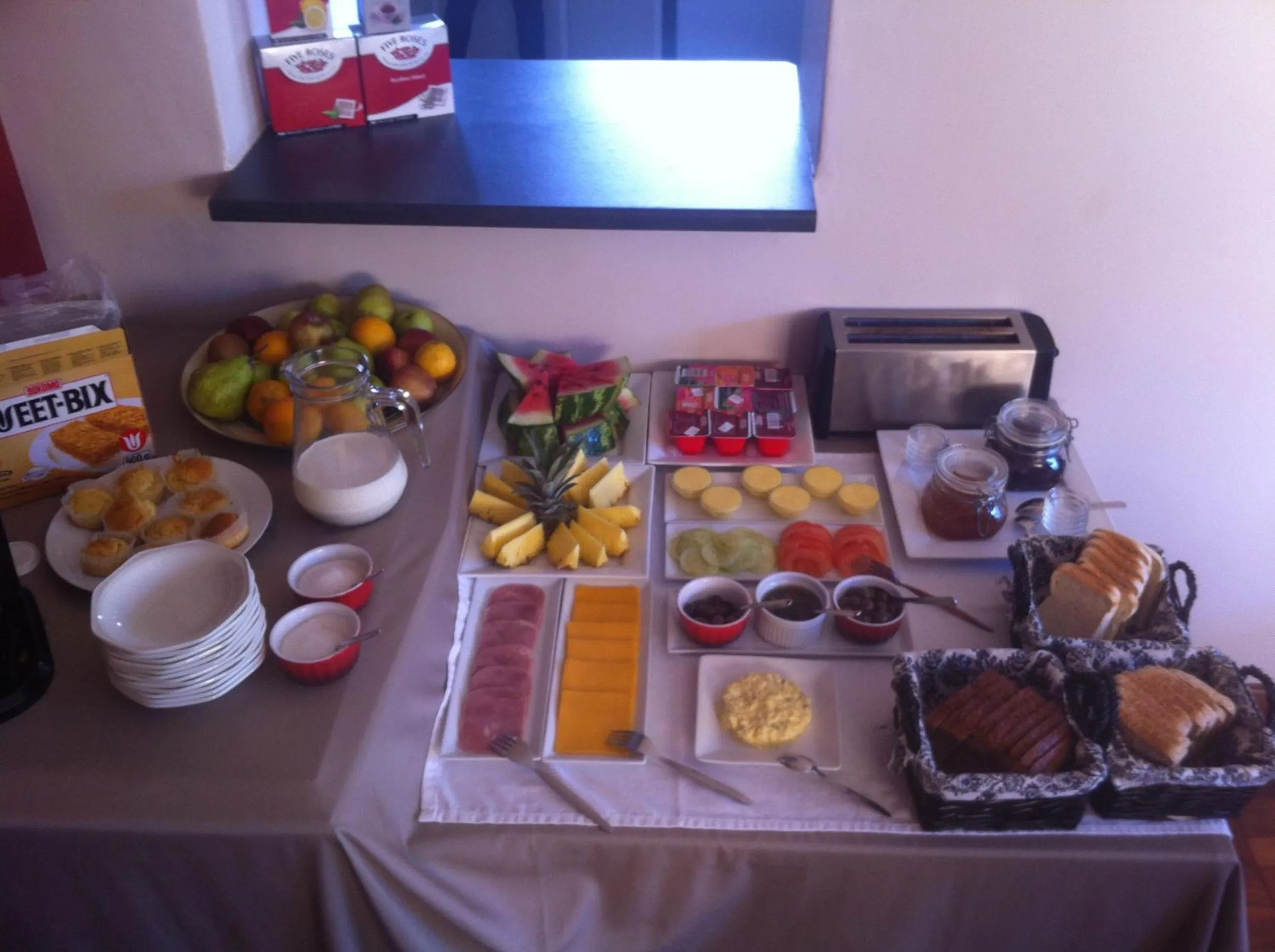 Restaurant/places to eat in Mountain View Eco Lodge Montagu