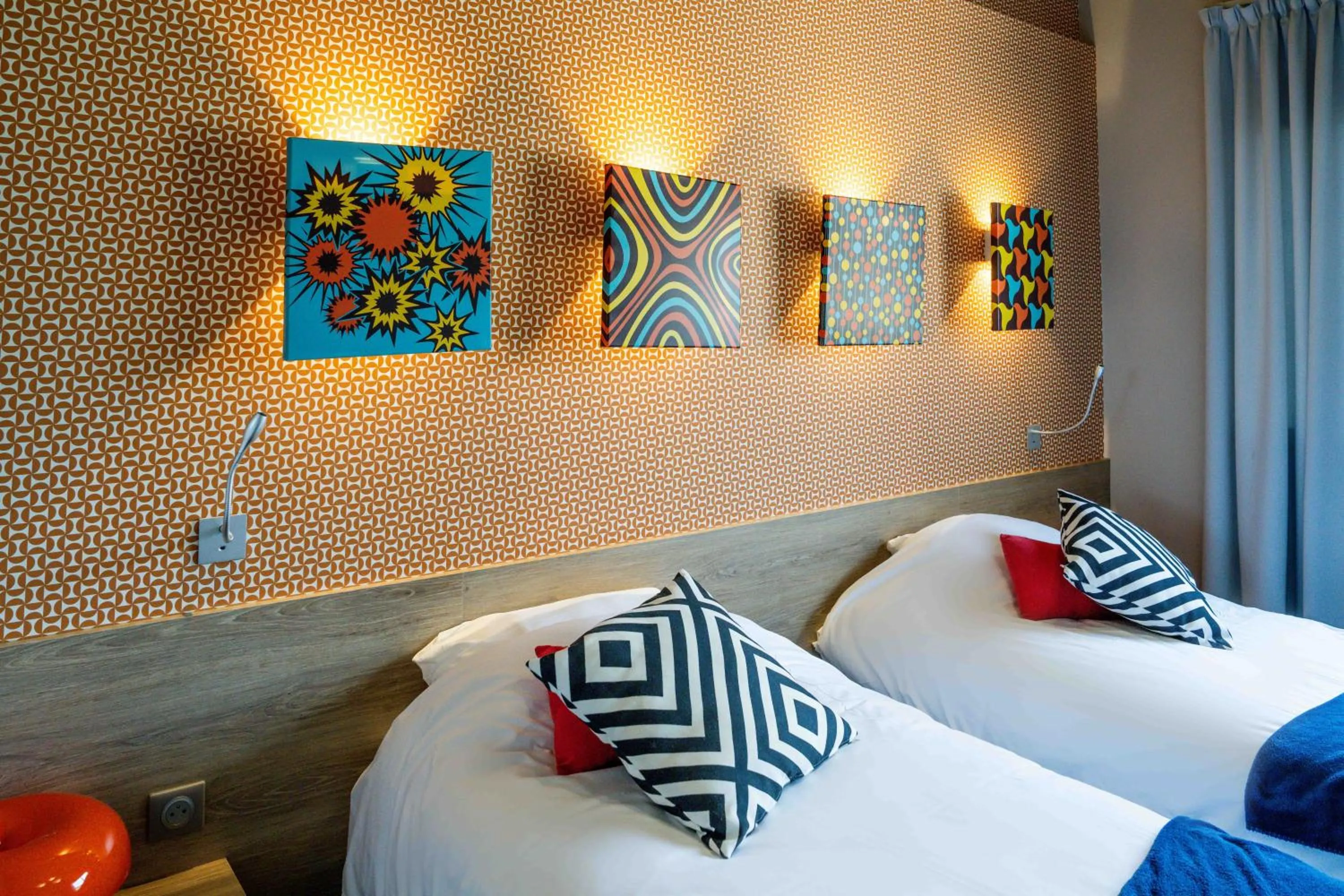 Bed in Logis Hôtel & Restaurant Ludik