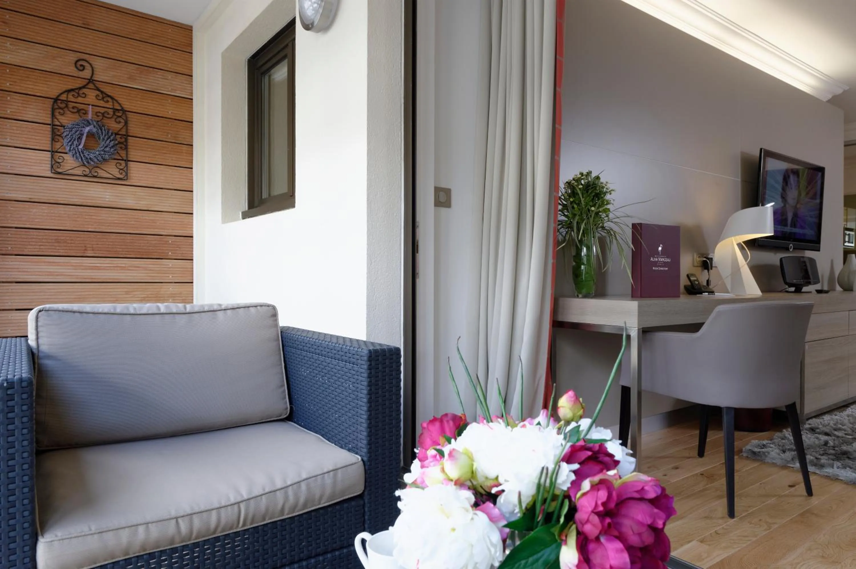 Balcony/Terrace in Résidence Alma Marceau