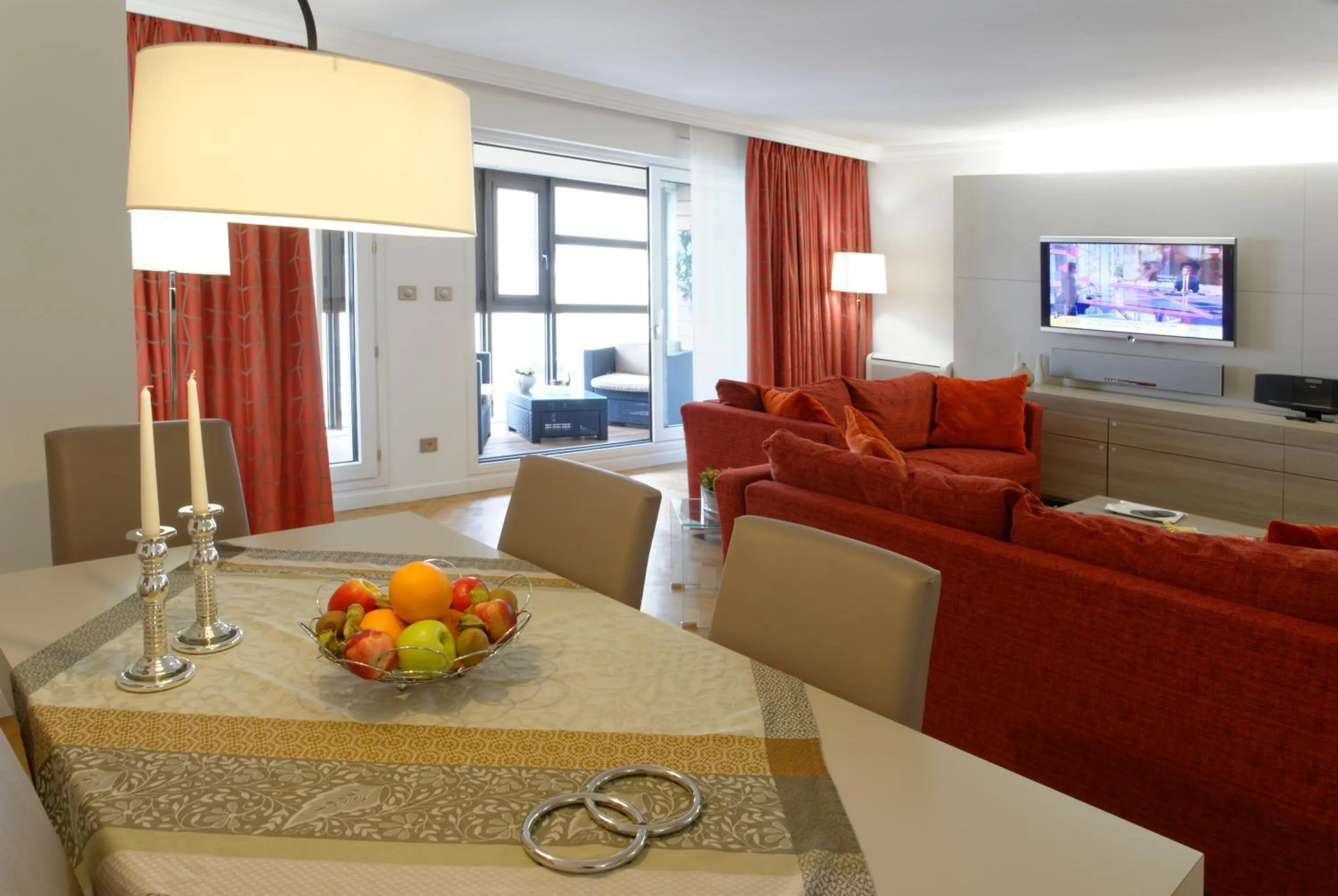 Living room in Résidence Alma Marceau