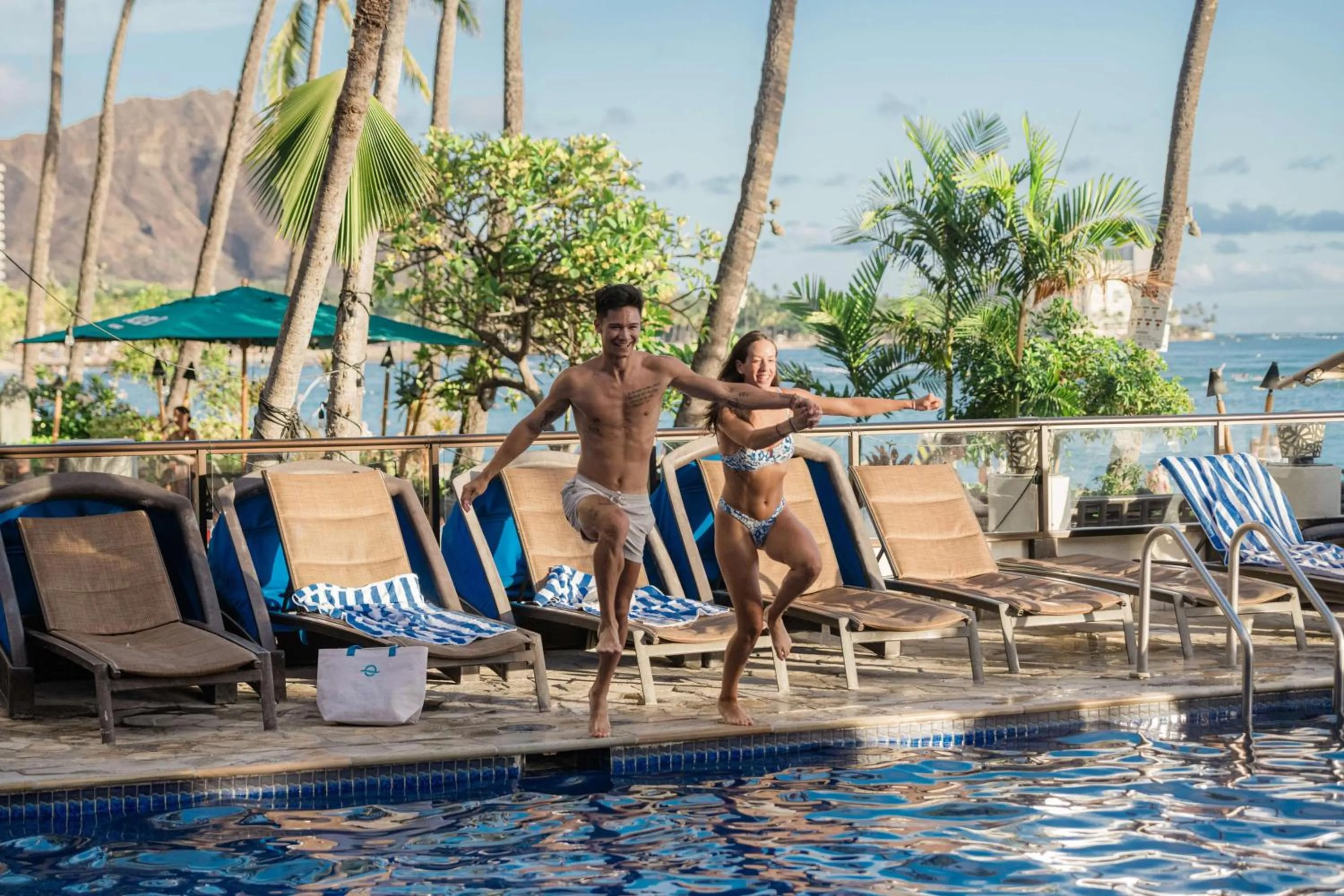 Pool view in OUTRIGGER Waikiki Beach Resort
