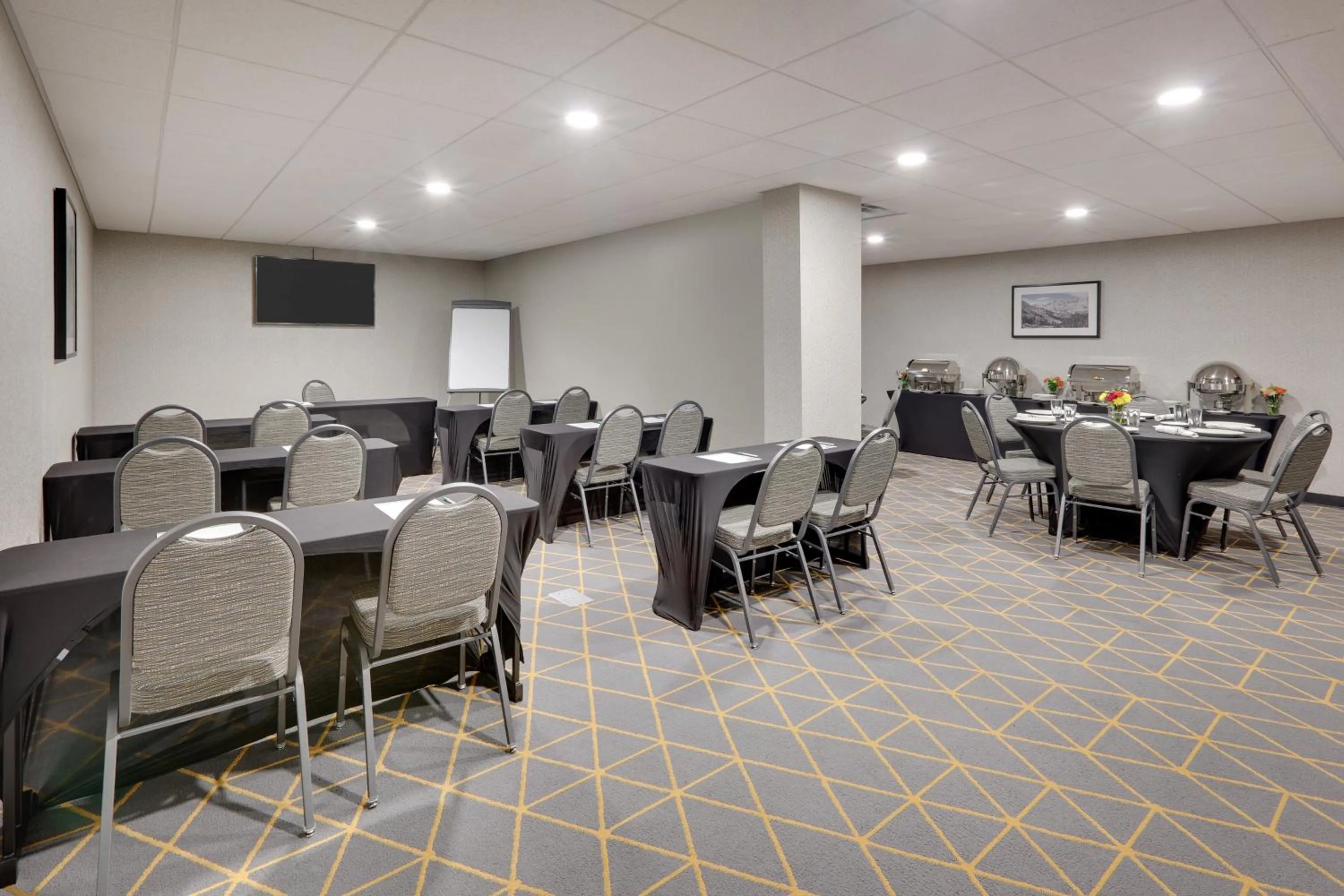 Meeting/conference room in Holiday Inn Twin Falls by IHG