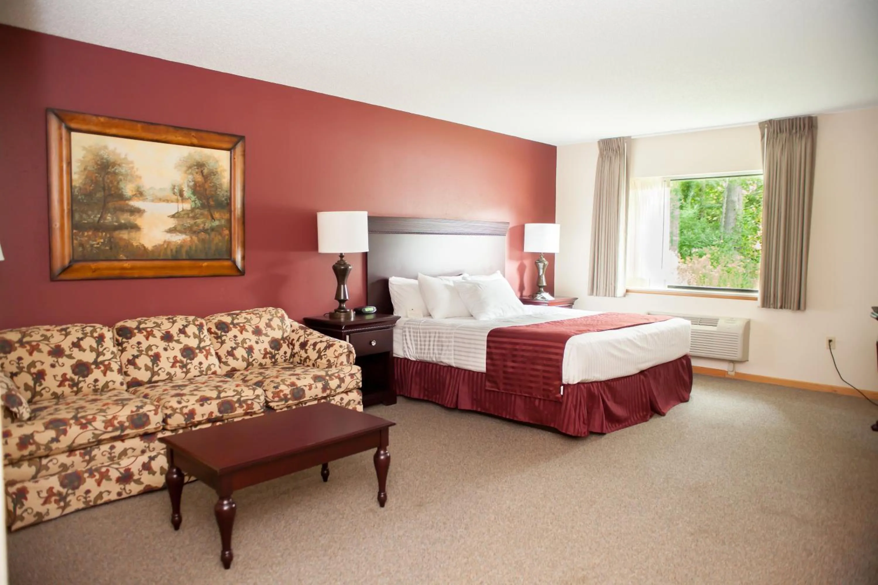 Bedroom, Bed in Harrington Inn
