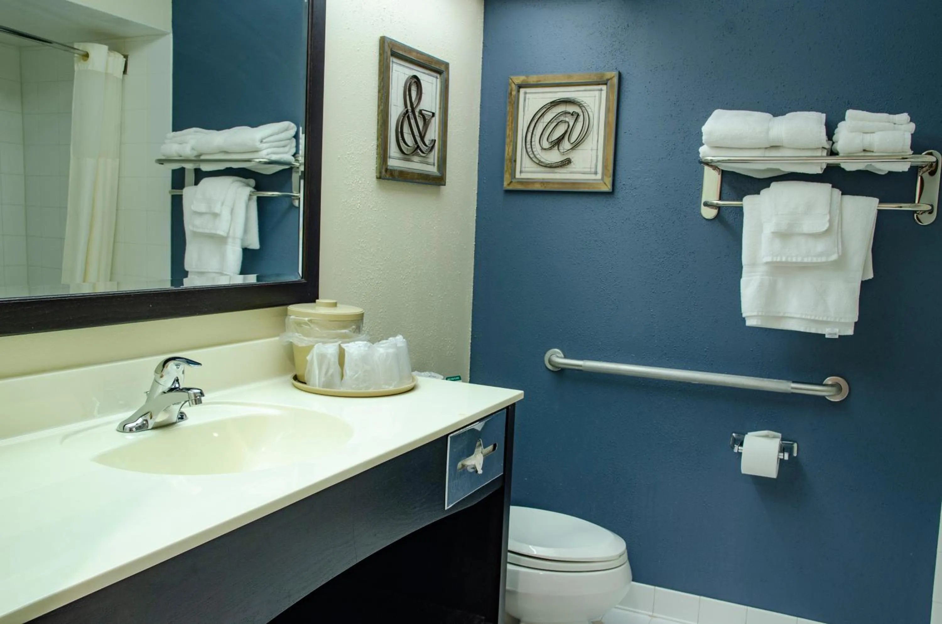 Shower in Harrington Inn