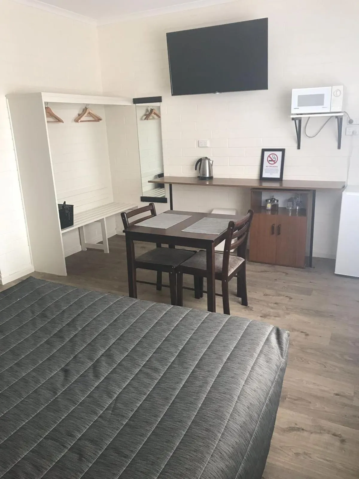 TV and multimedia in Pampas Motel Port Augusta