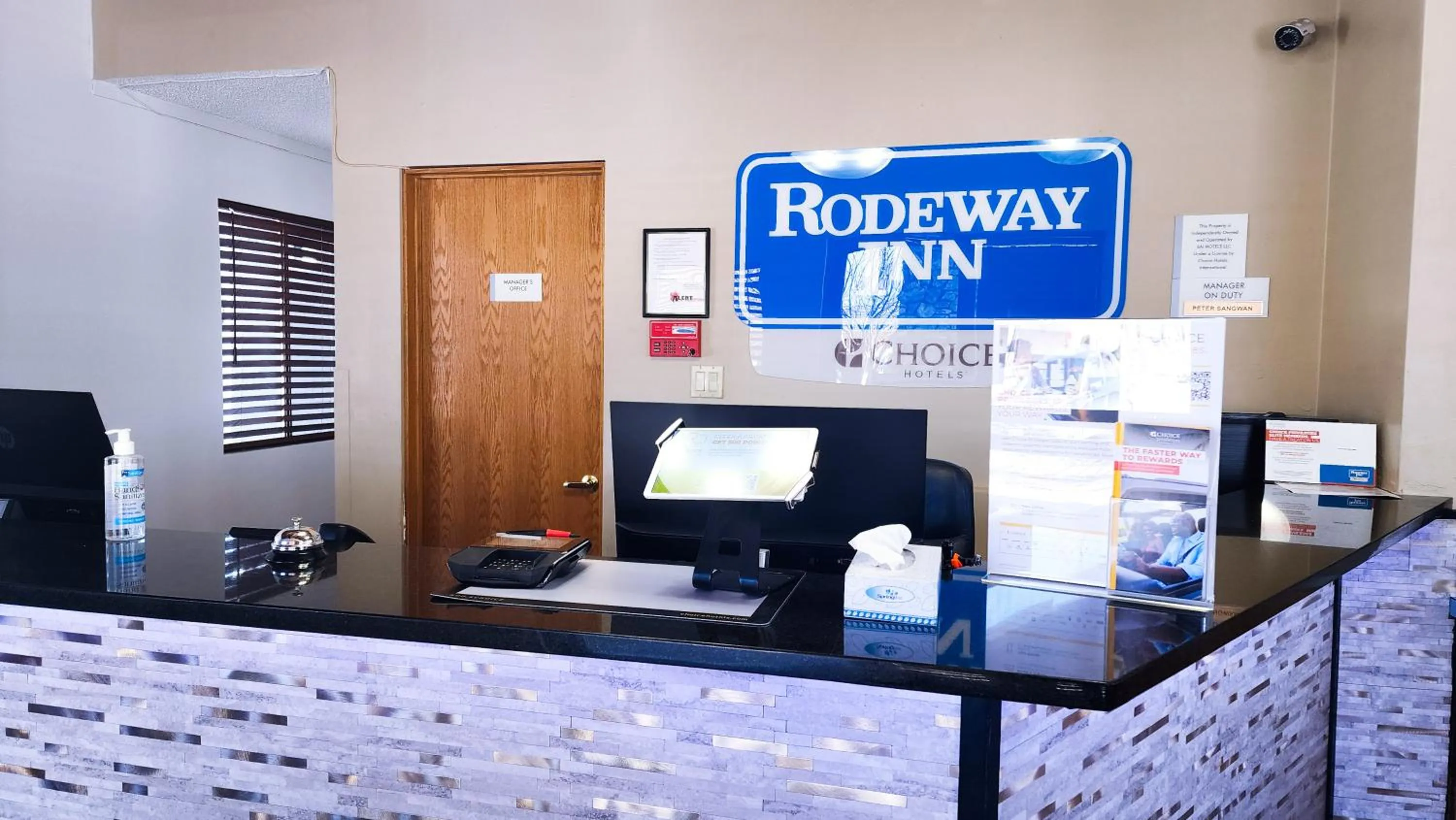 Lobby or reception in Rodeway Inn Helena