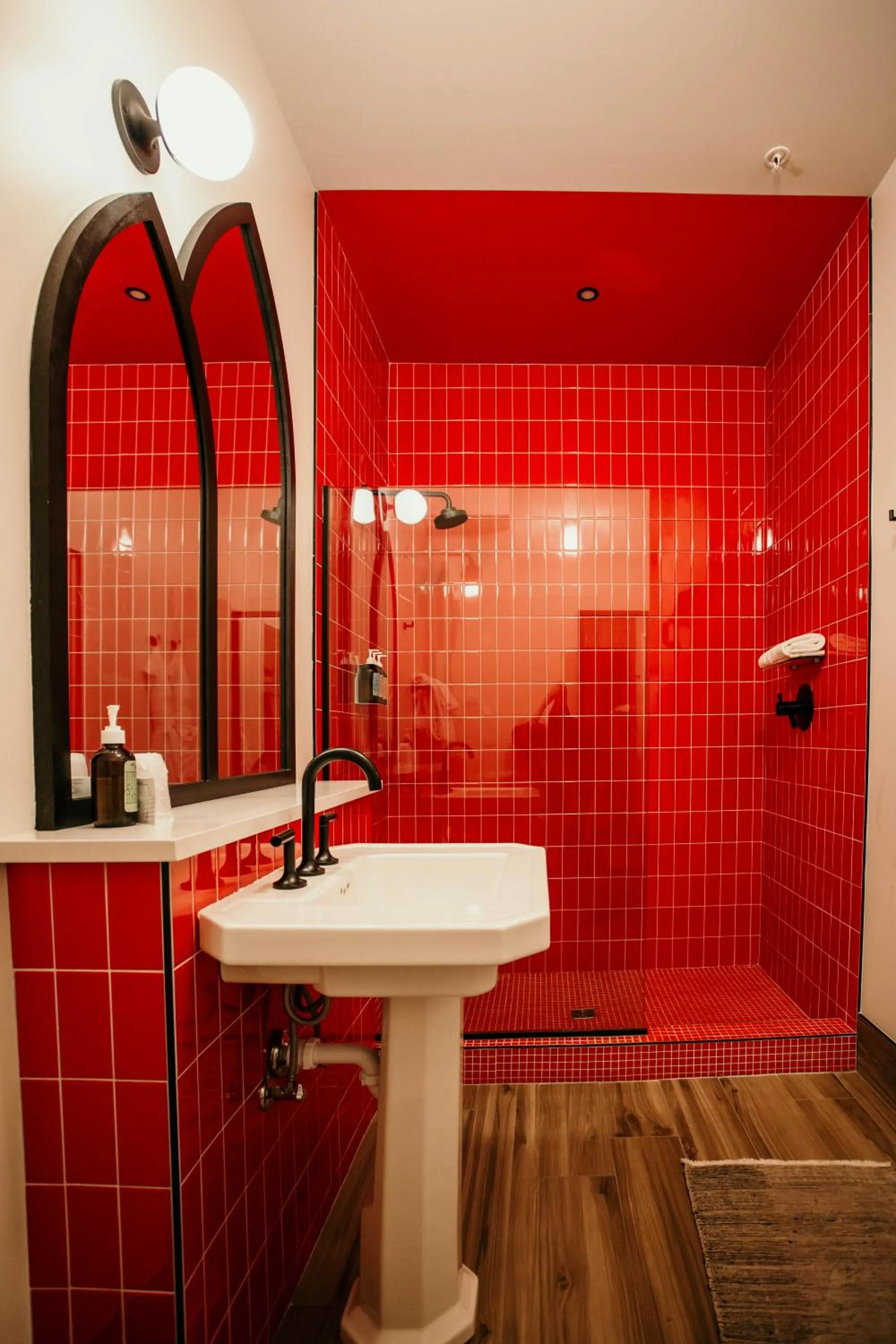 Shower in The Russell