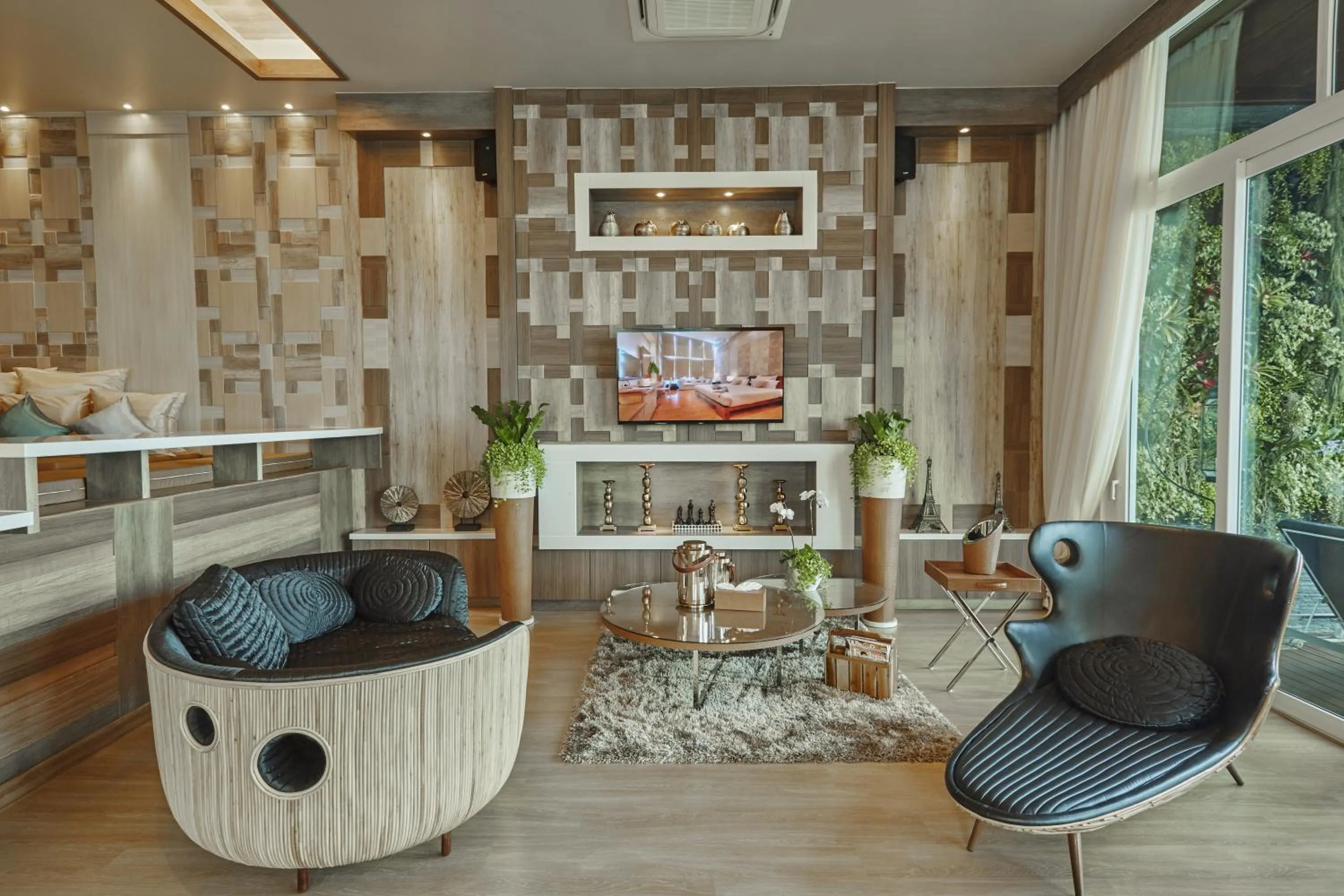 Living room in Dhevan Dara Beach Villa Kuiburi