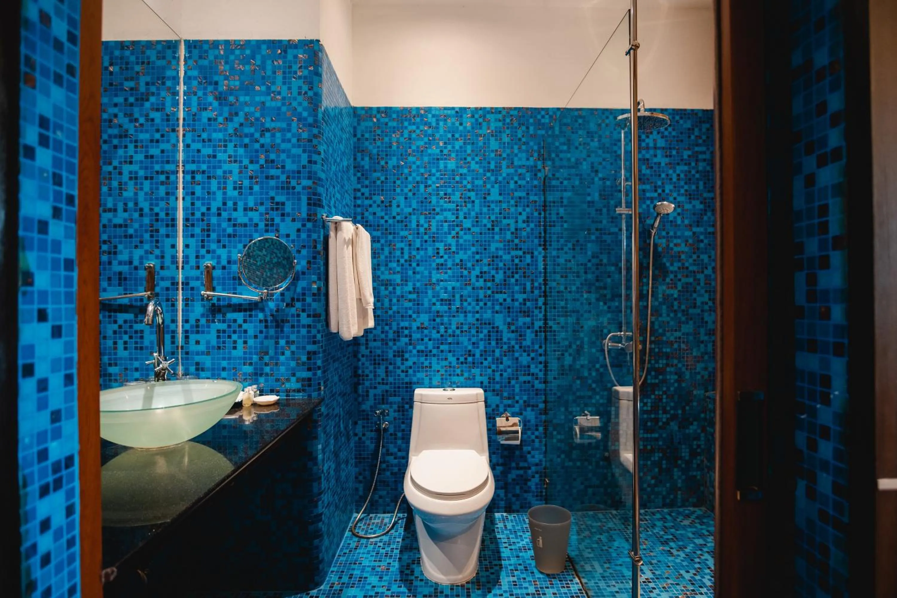 Bathroom in Dhevan Dara Beach Villa Kuiburi